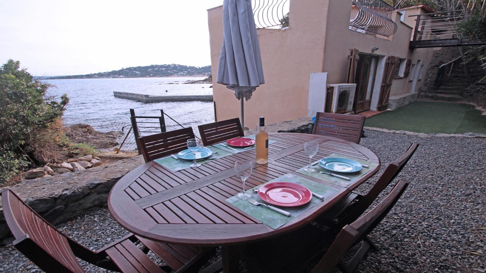 Le Bateau view 3