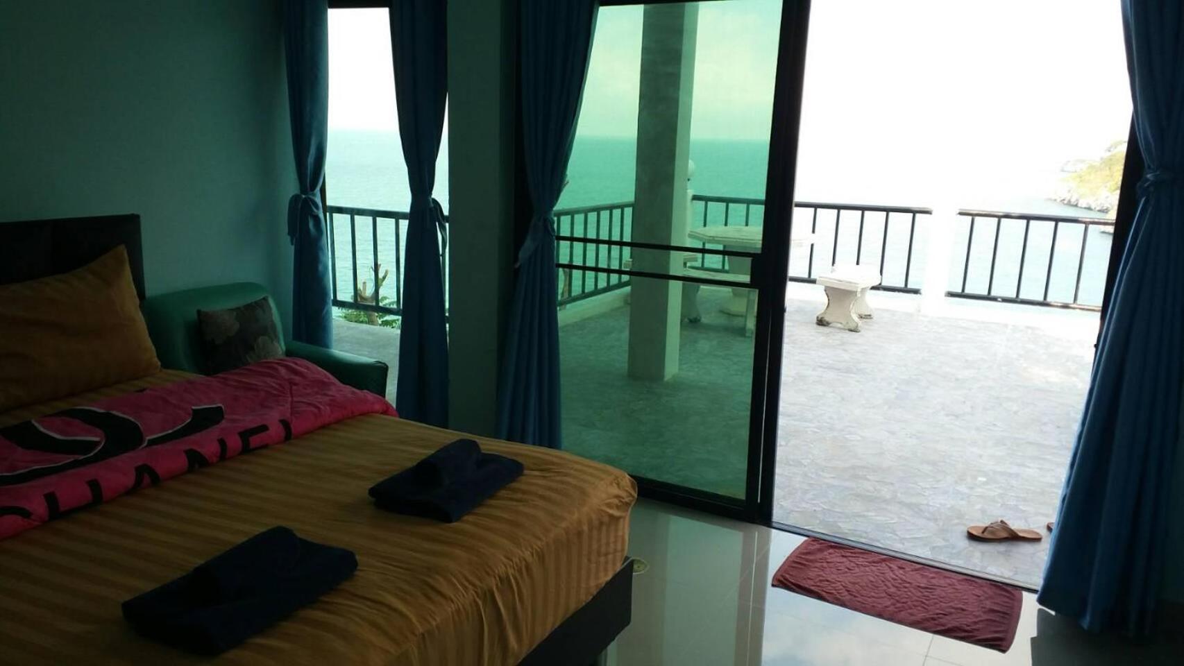 Ocean View Resort - Koh Sichang