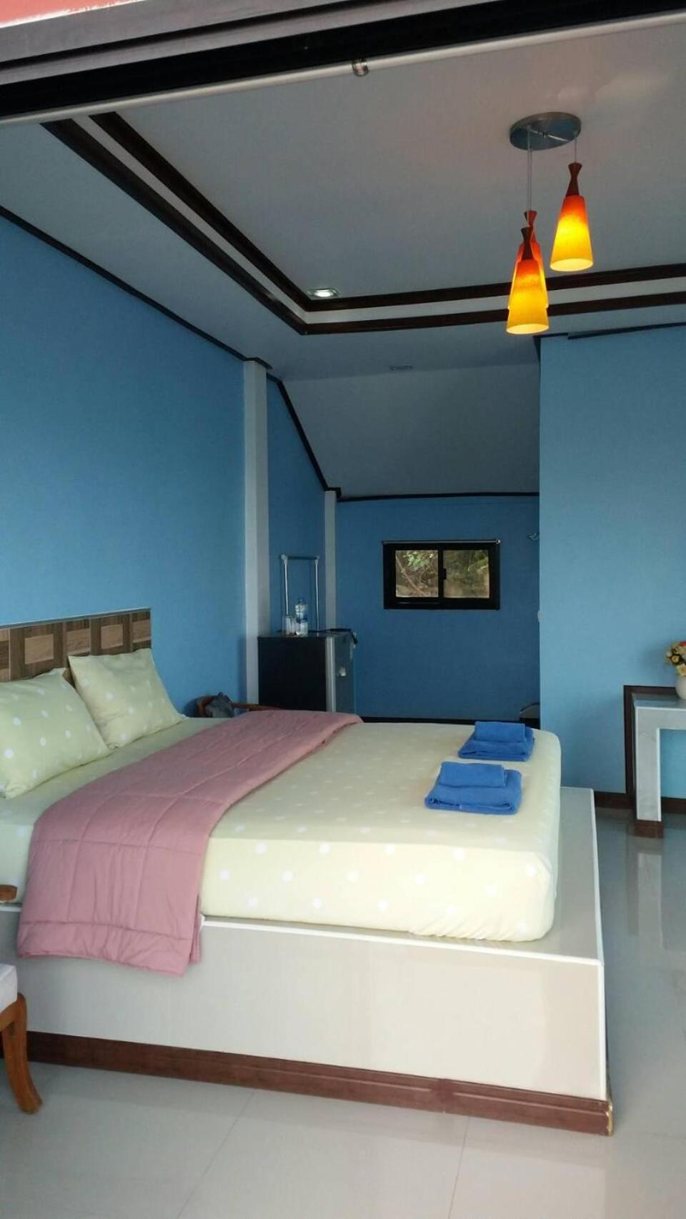 Ocean View Resort - Koh Sichang