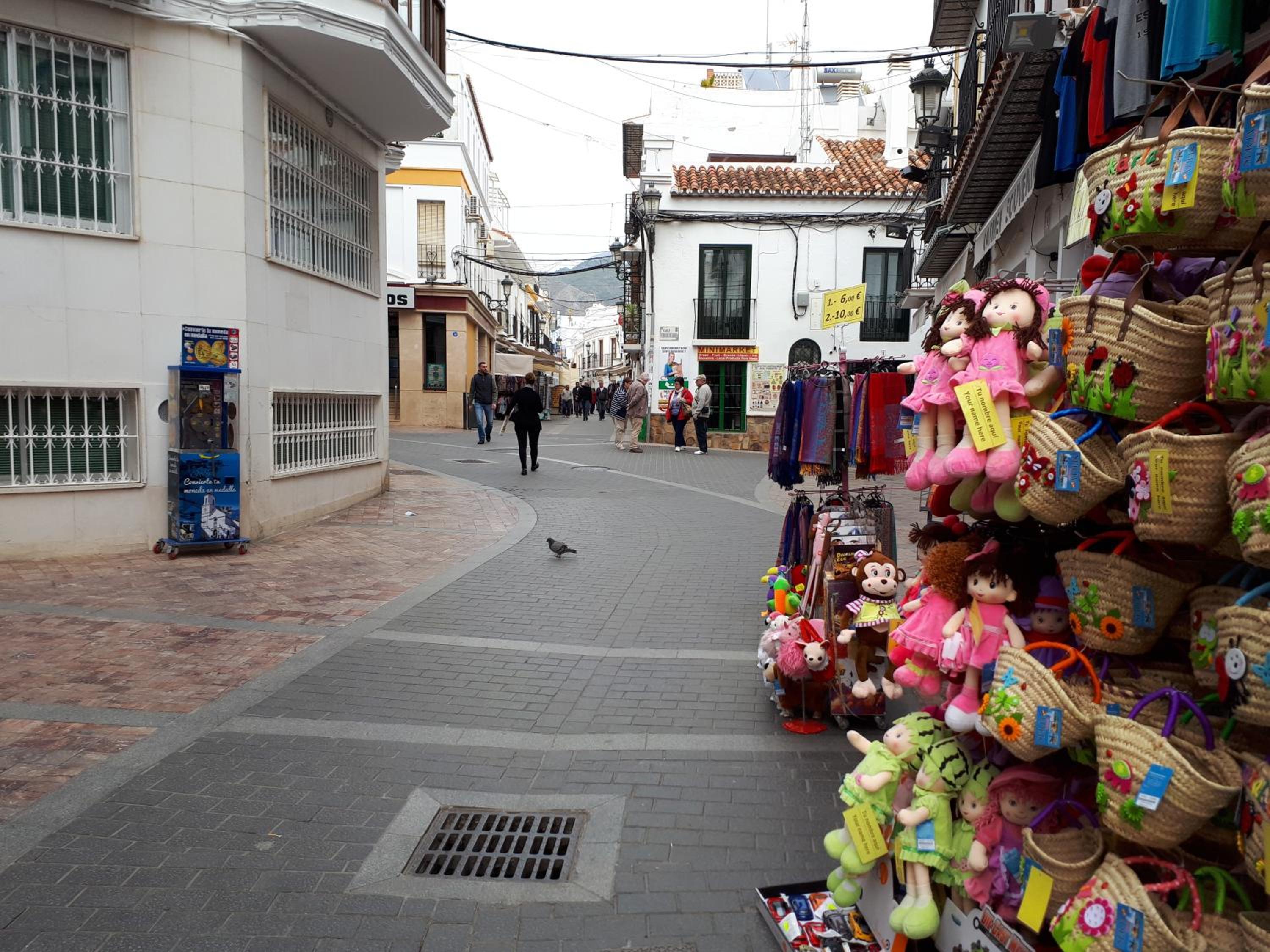 Calle Antonio Millón view 3