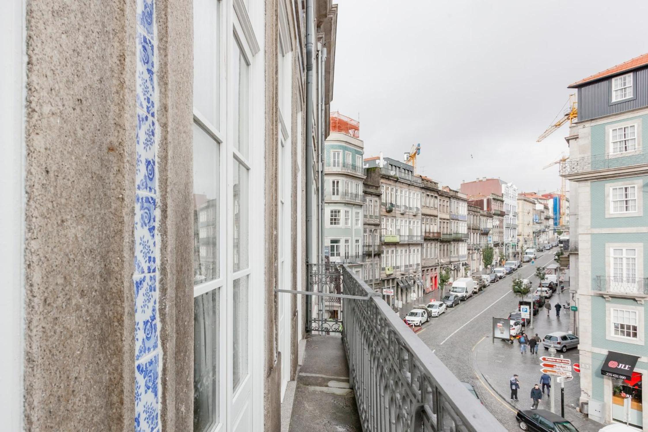 FAISAMA • Porto Apartments