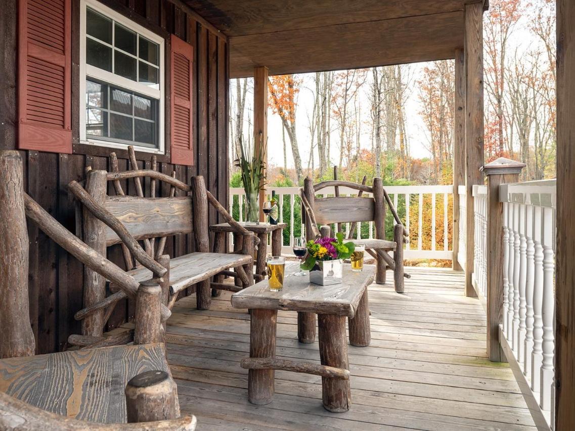 Pipestem Spa, Event Center and Mountain Chalets