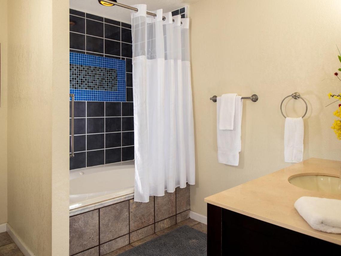 Pipestem Spa, Event Center and Mountain Chalets