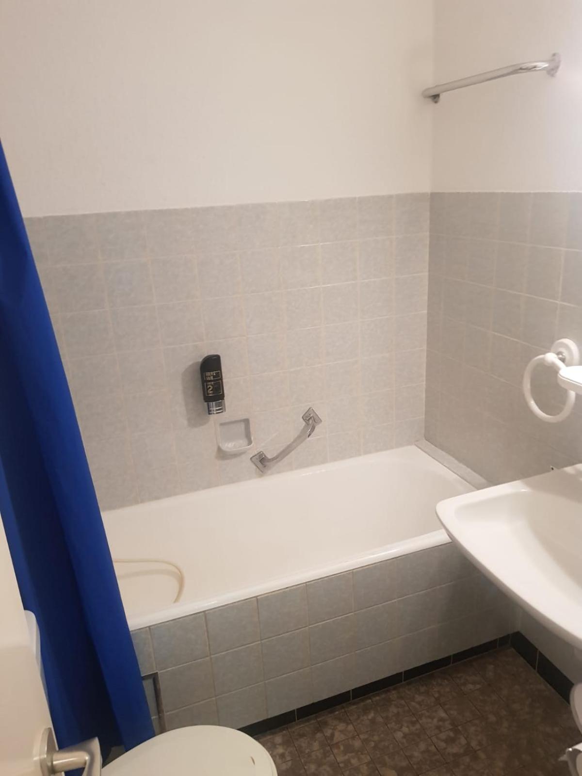 AB Apartment Objekt 24 en Stuttgart — bathroom