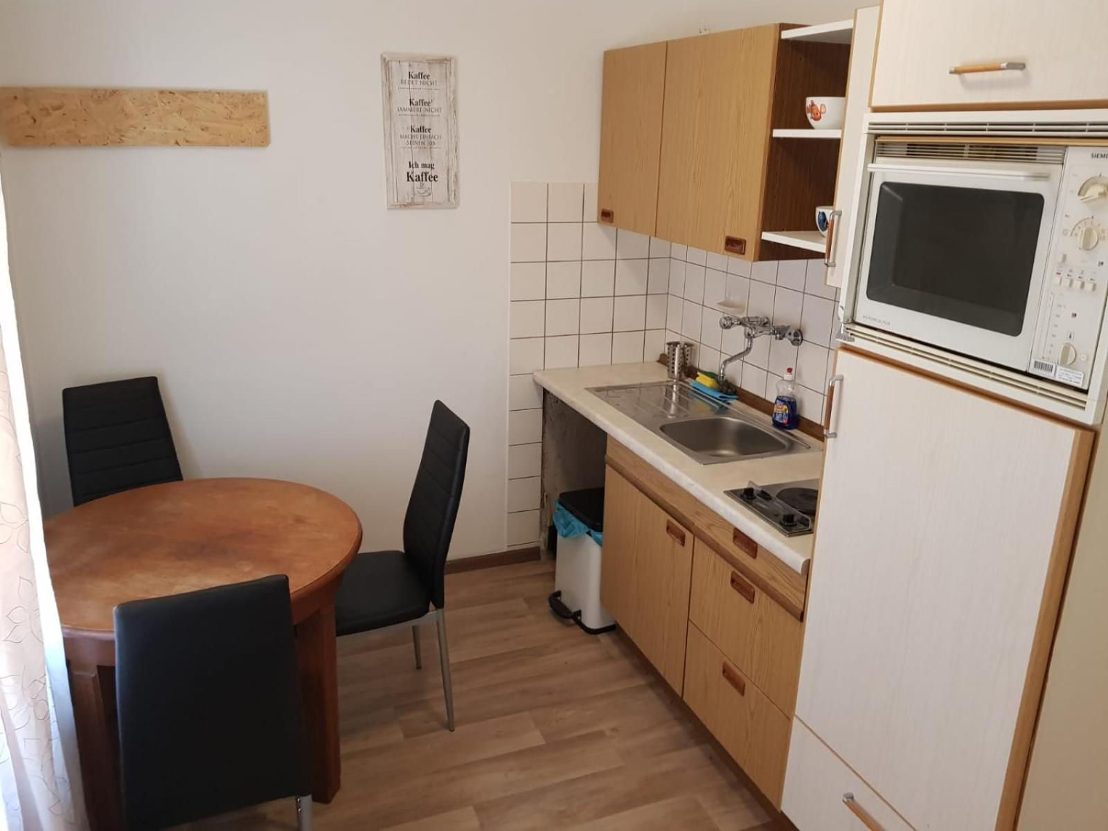 AB Apartment Objekt 24 en Stuttgart — kitchen