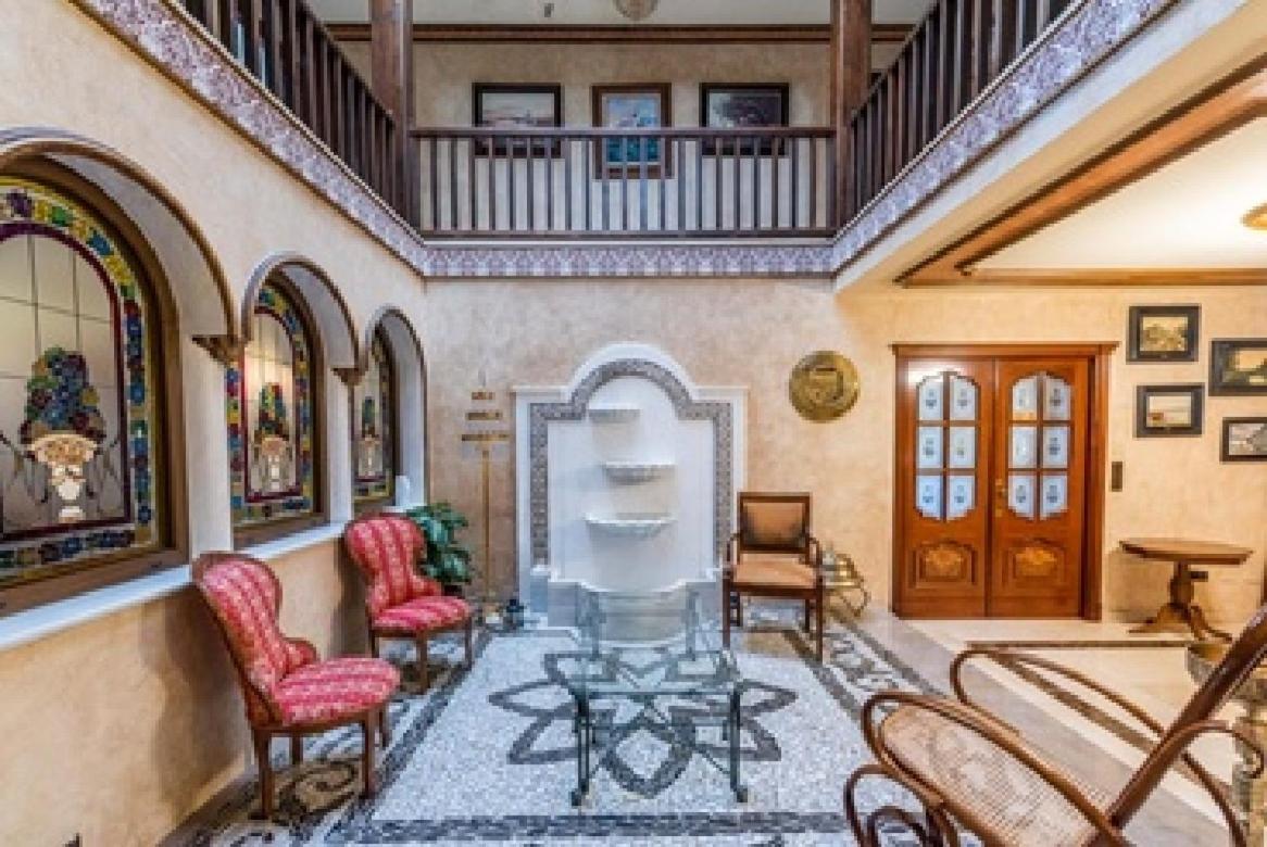 VILLA WITH PRIVATE POOL,NEAR THE BEACH , BBQ, WiFi