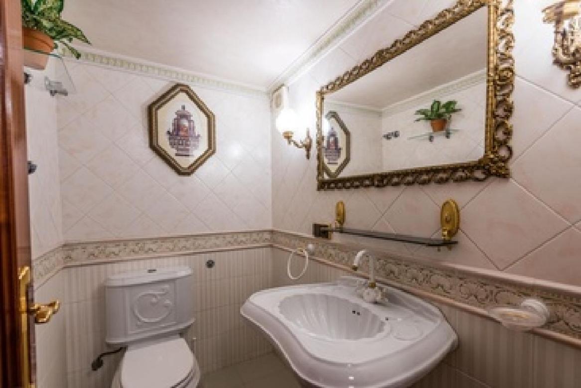 VILLA WITH PRIVATE POOL,NEAR THE BEACH , BBQ, WiFi