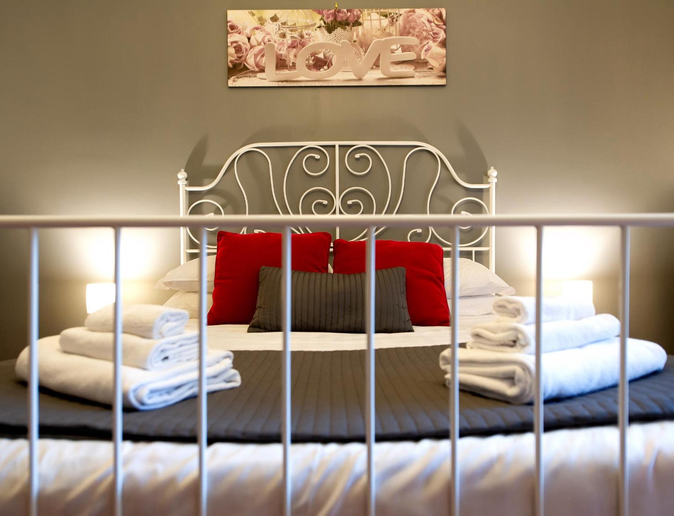 Flaminia 36 Luxury Home