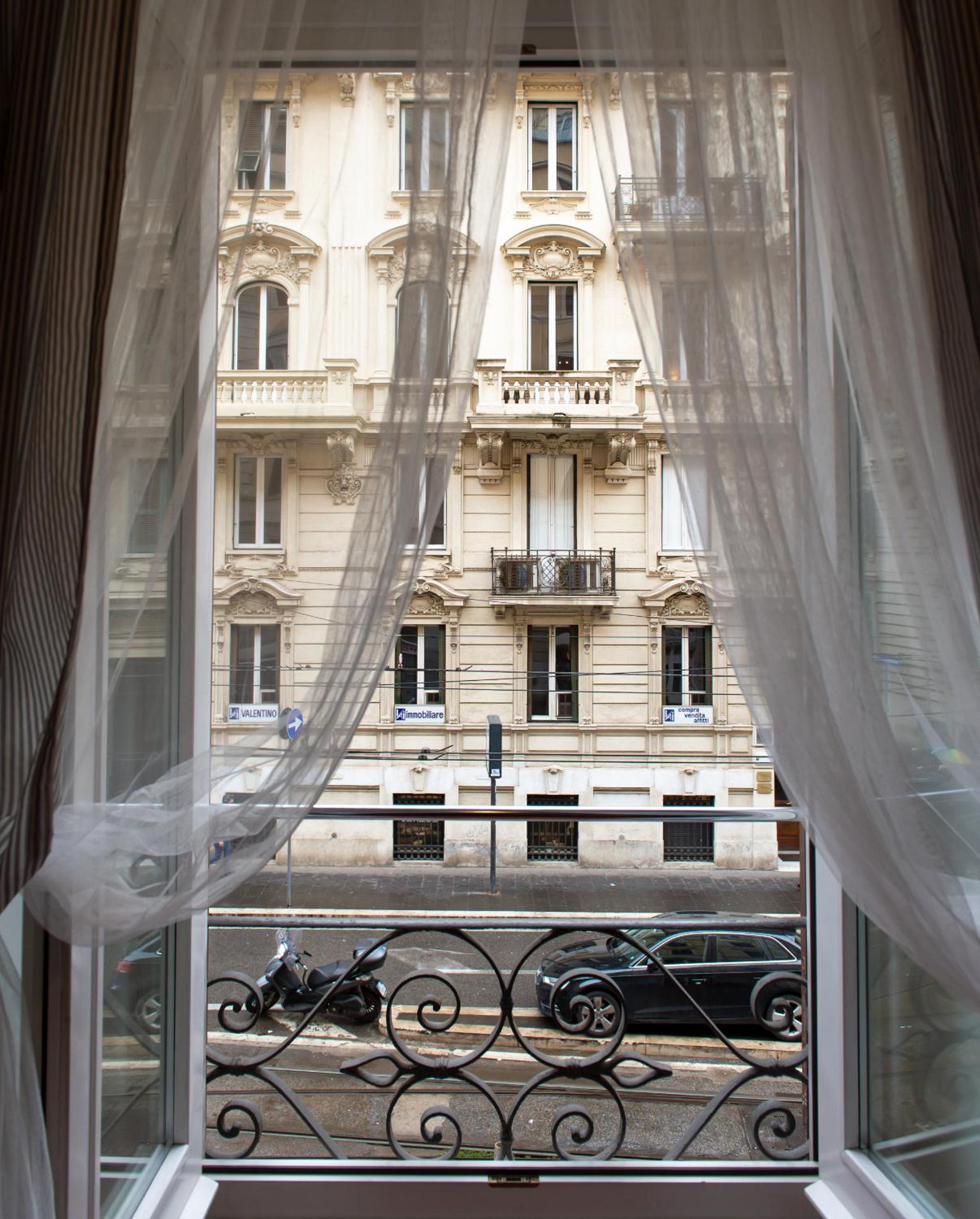 Flaminia 36 Luxury Home