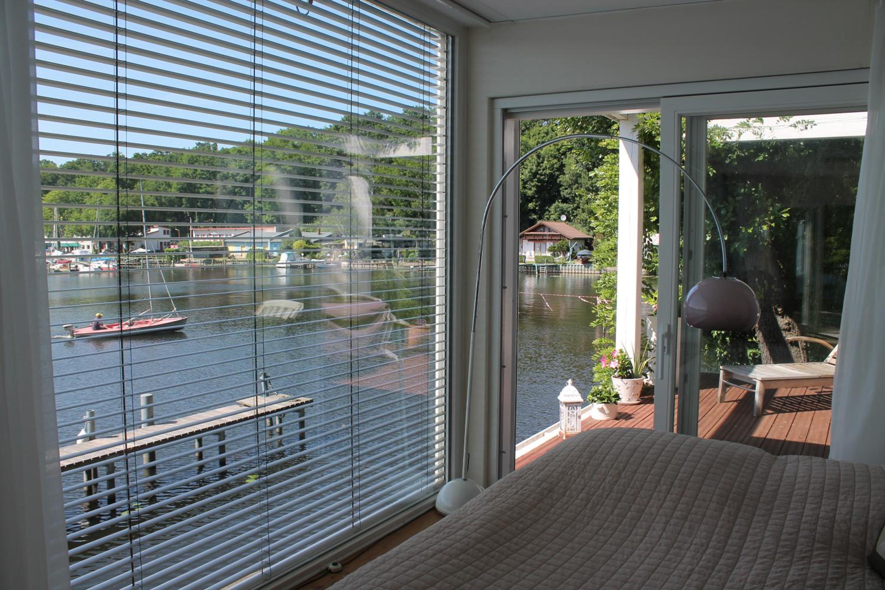 Marina Hausboote und Seelodge