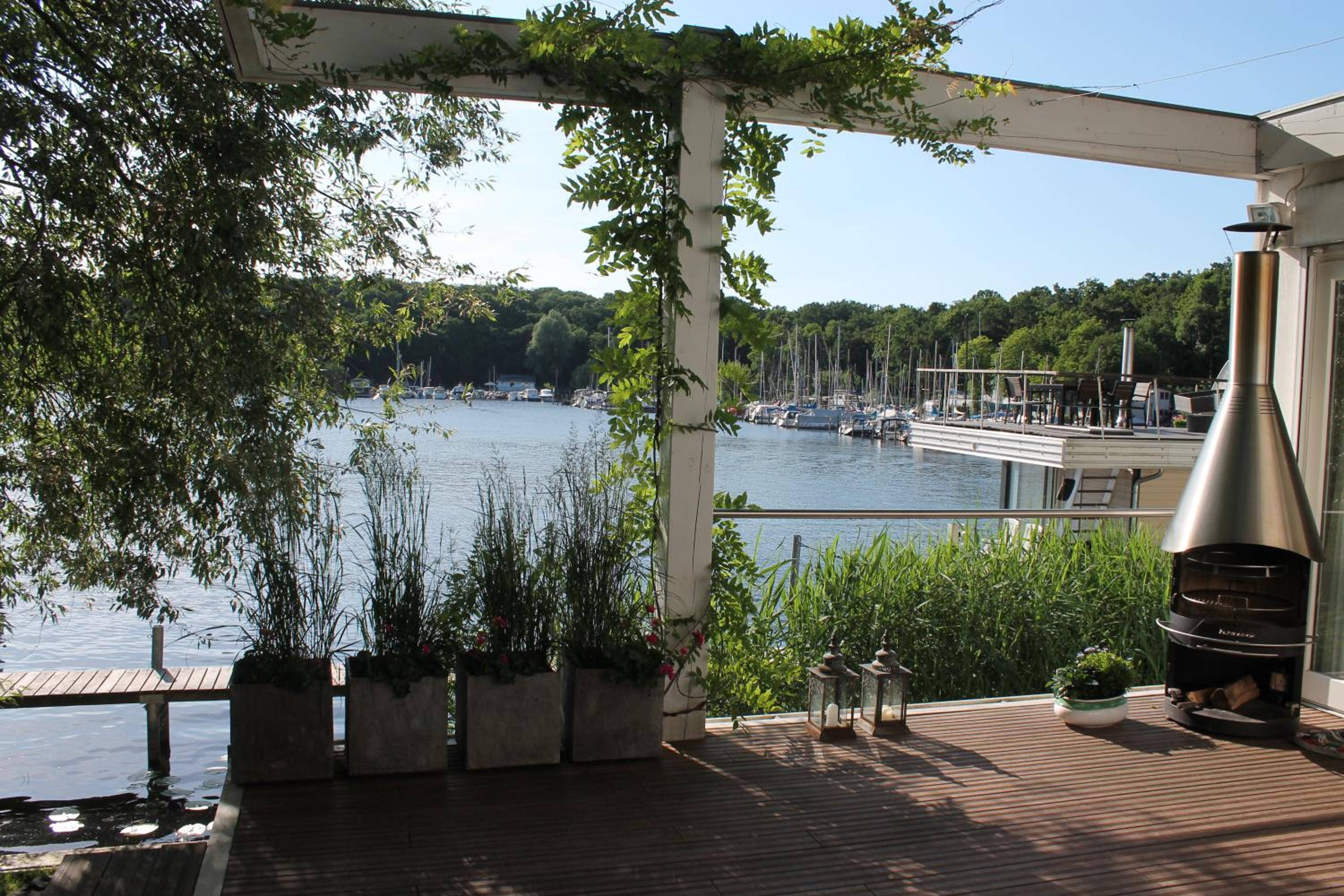 Marina Hausboote und Seelodge