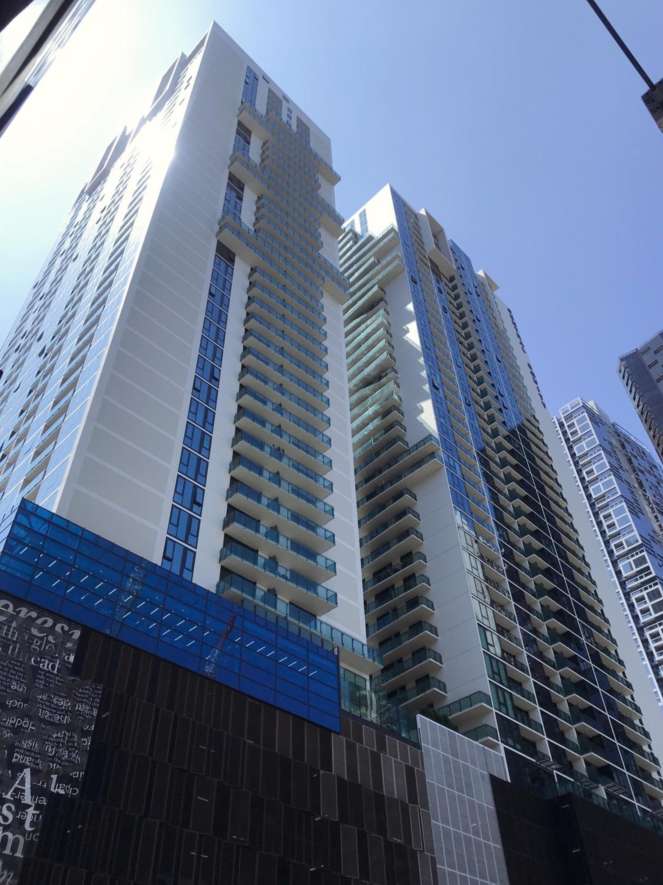 Large 2B2B Near Southern Cross FreeParking GYM POOL
