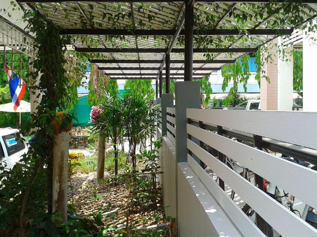 Santipran Place