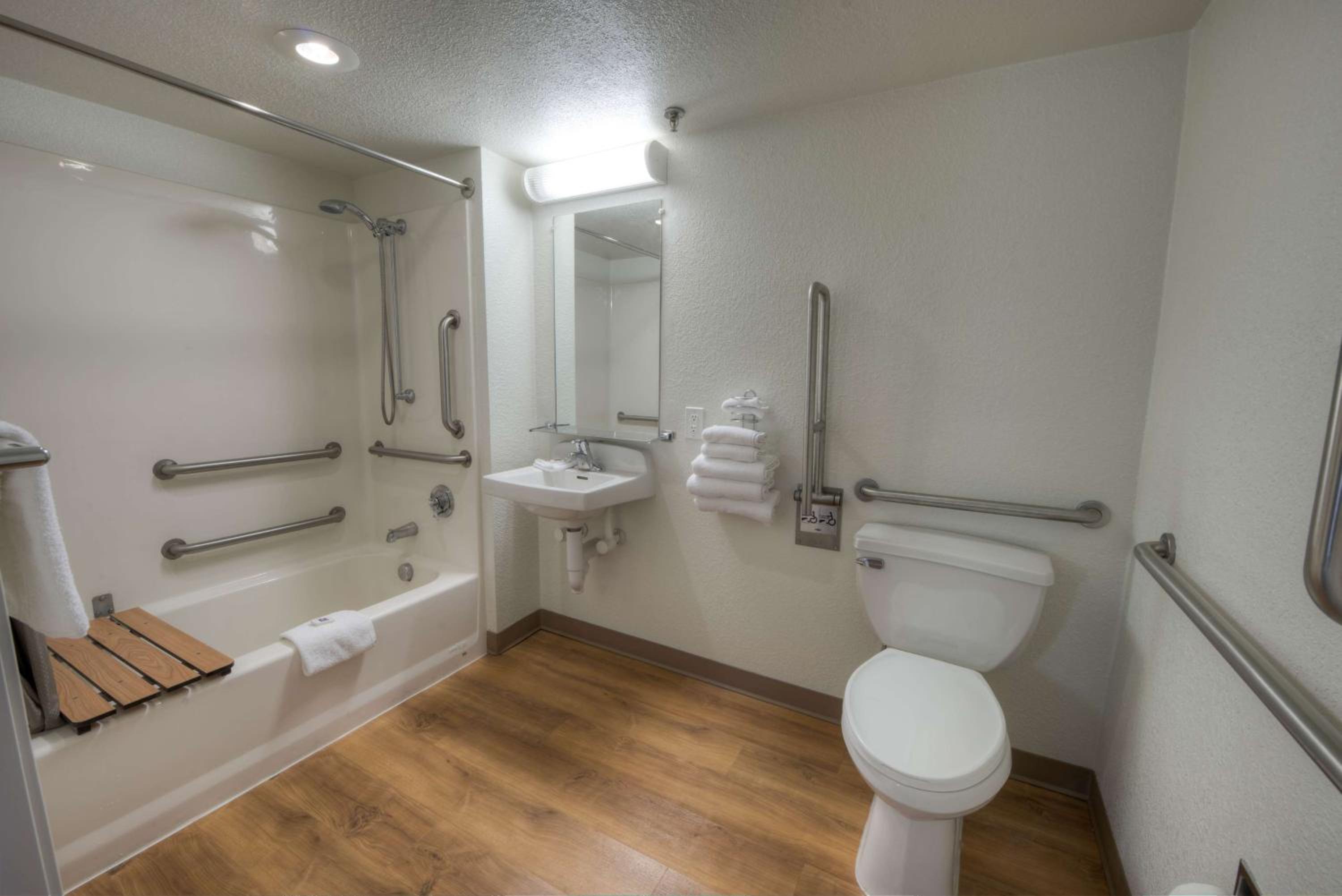 Motel 6-Branford, CT - New Haven - Property Image 6