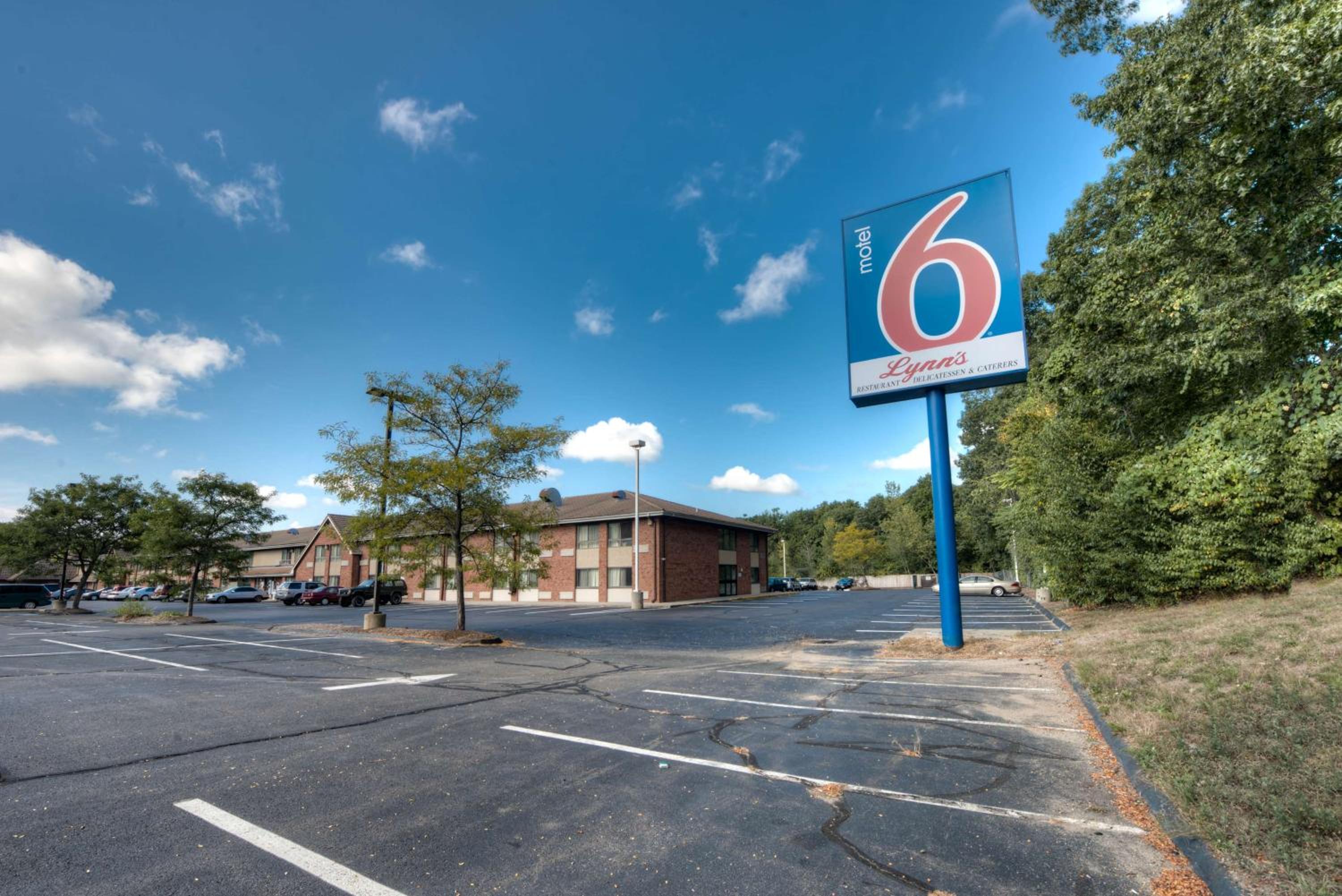 Motel 6-Branford, CT - New Haven - Property Image 44
