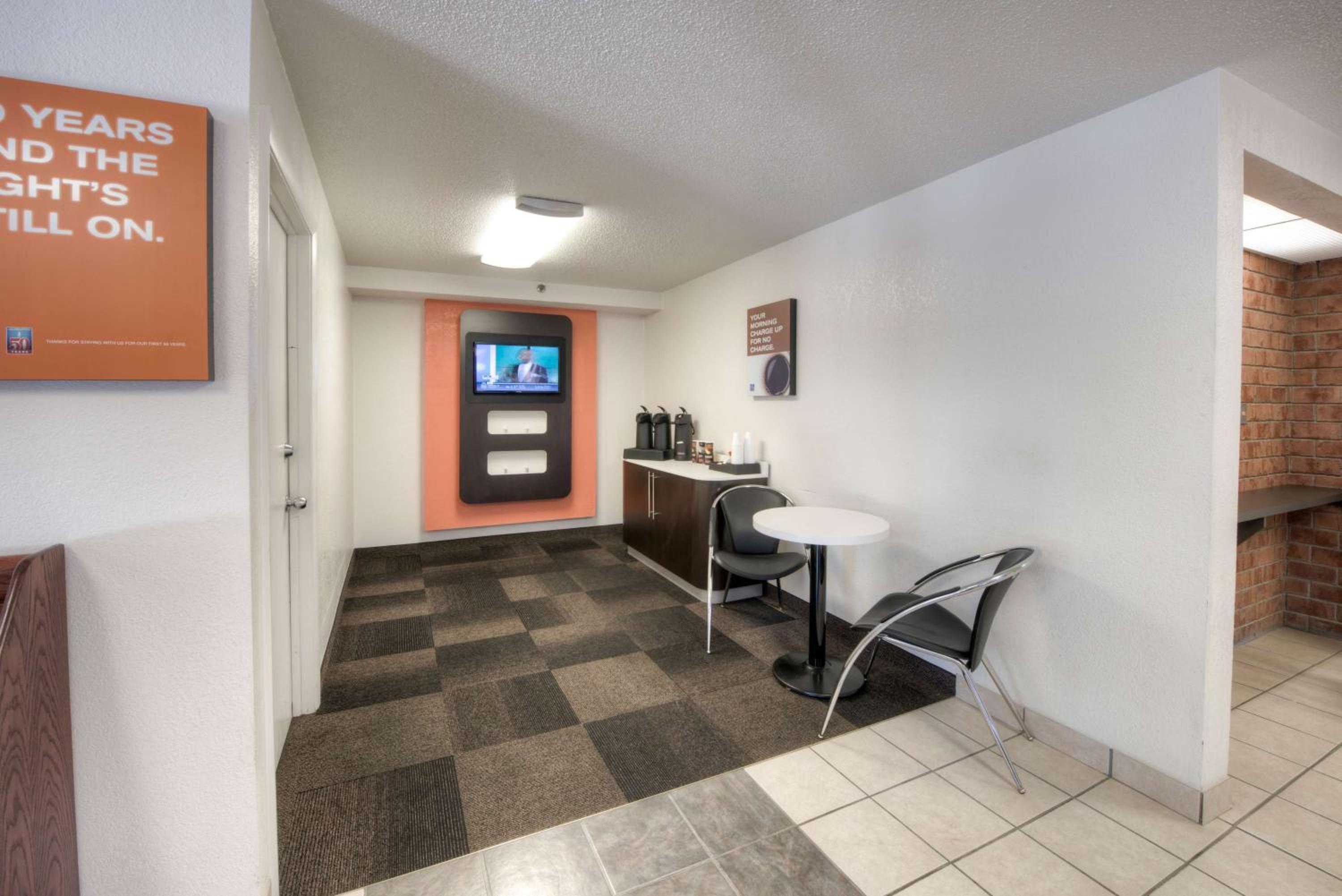 Motel 6-Branford, CT - New Haven - Property Image 33