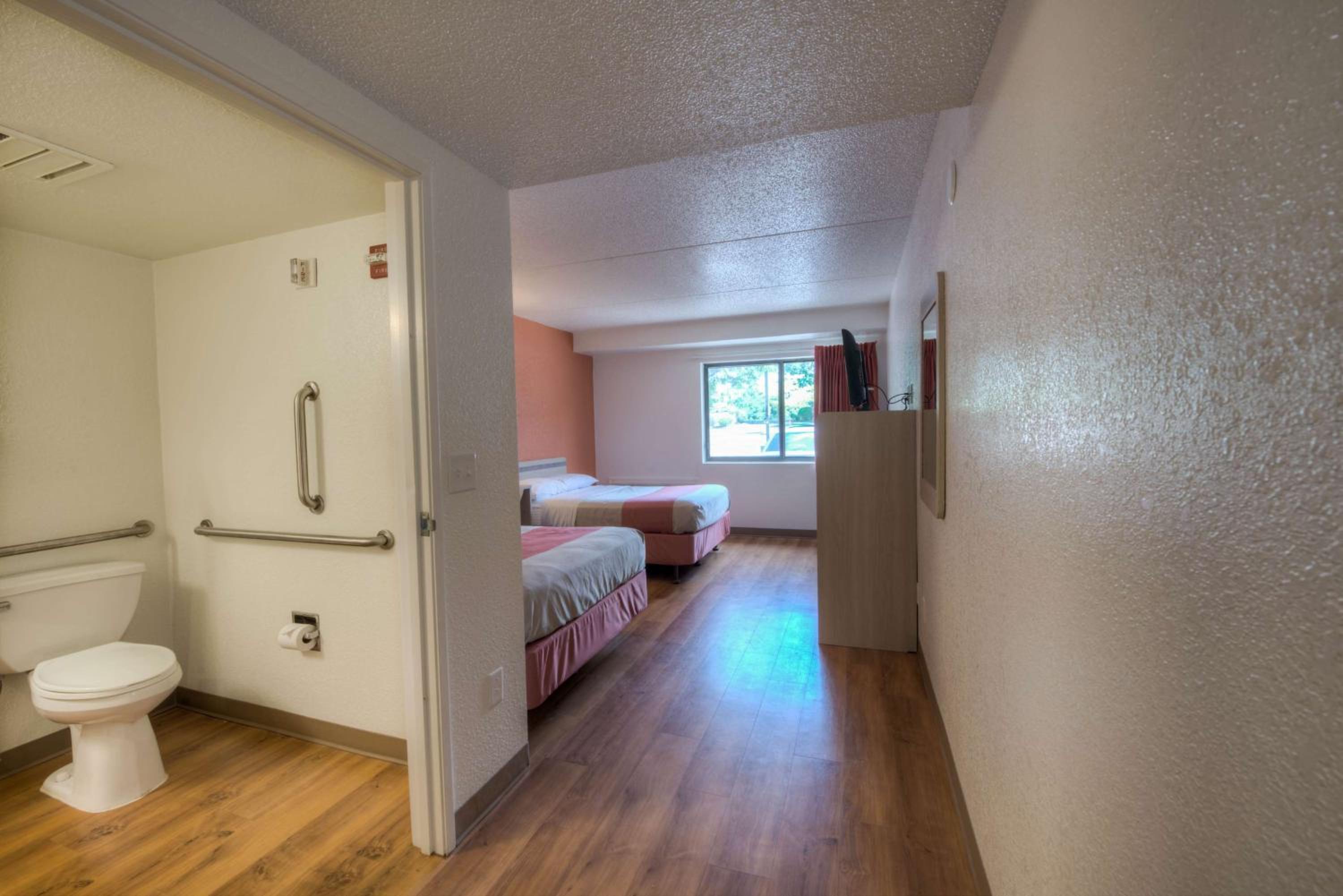 Motel 6-Branford, CT - New Haven - Property Image 46
