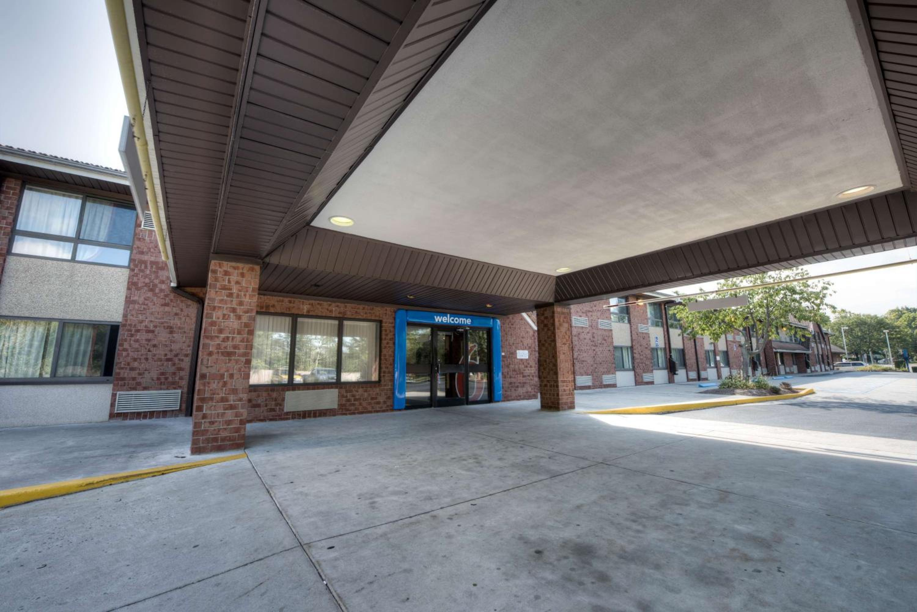Motel 6-Branford, CT - New Haven - Property Image 49