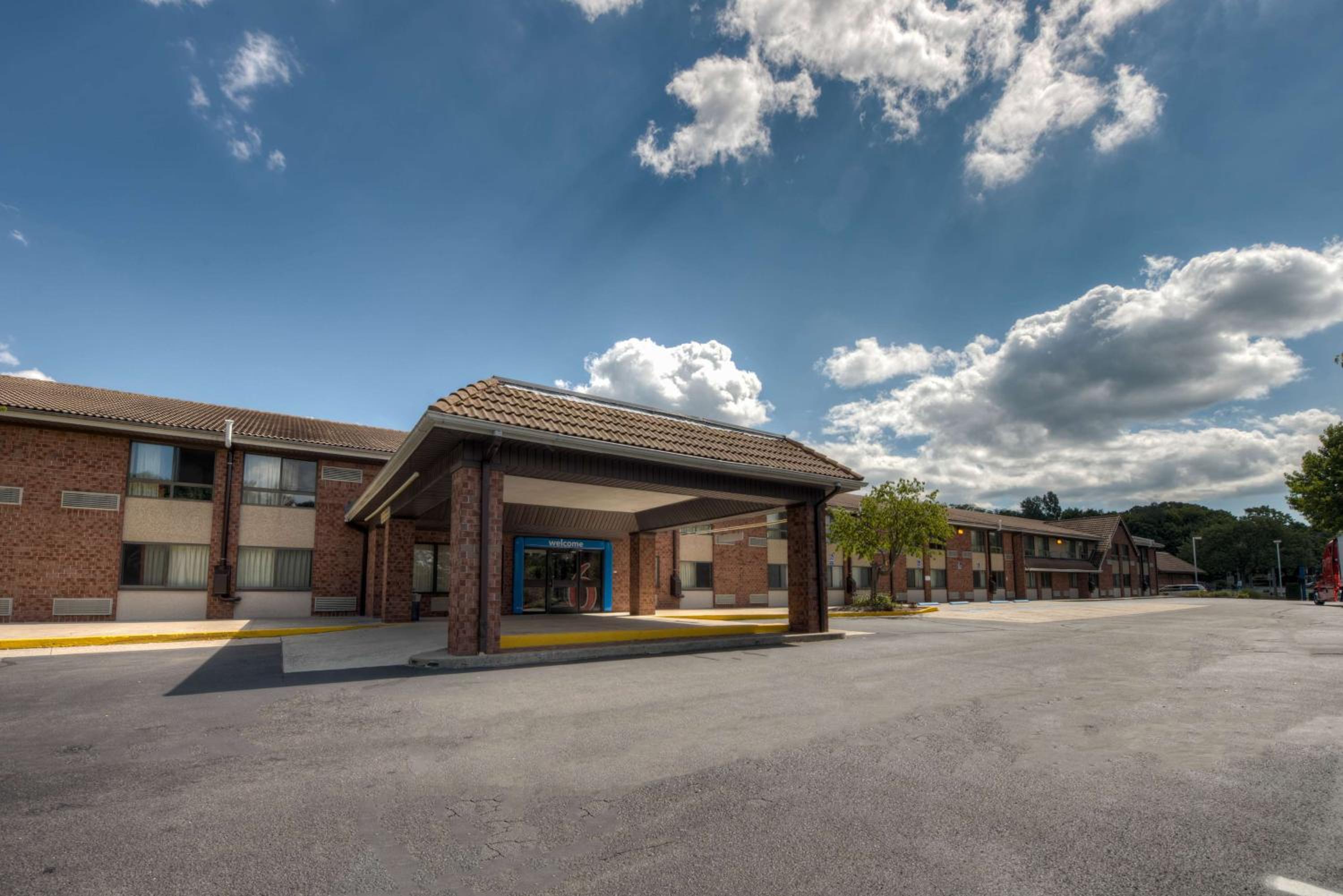 Motel 6-Branford, CT - New Haven - Property Image 61