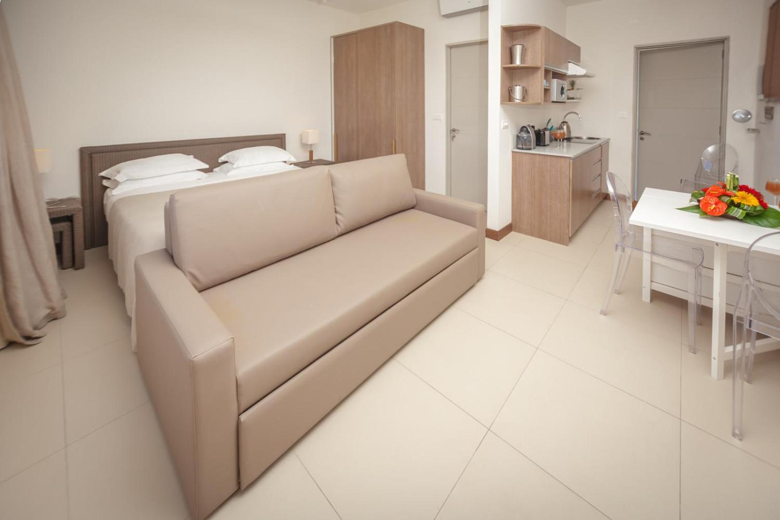 Coral Bay by Dream Escapes