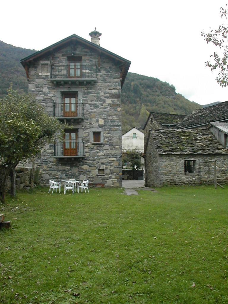 Apartamentos Casa Buisan