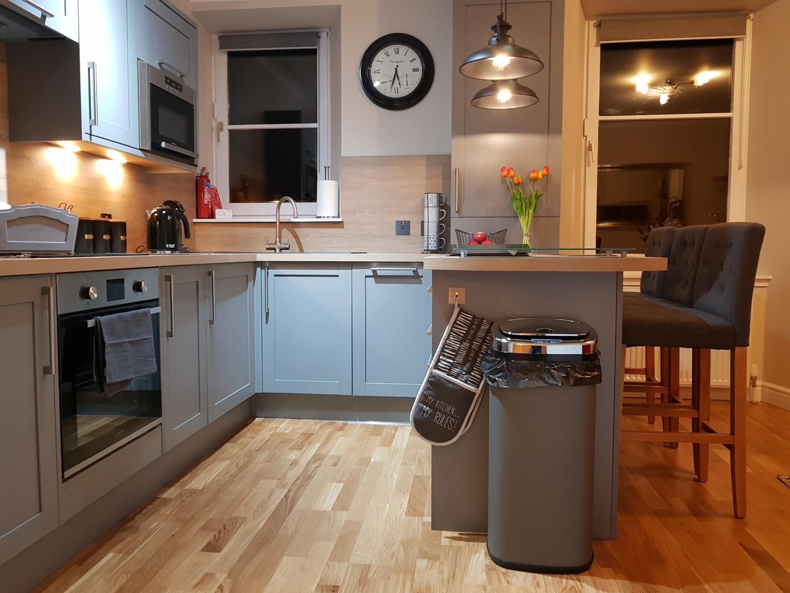 Smart & Cozy Holiday Apartment in the city centre view 3