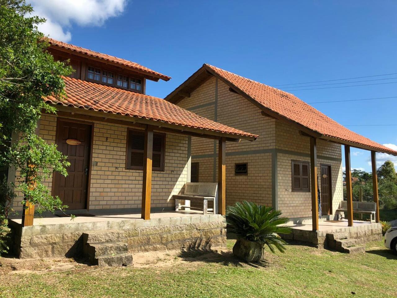 Rosa Olas Cabanas