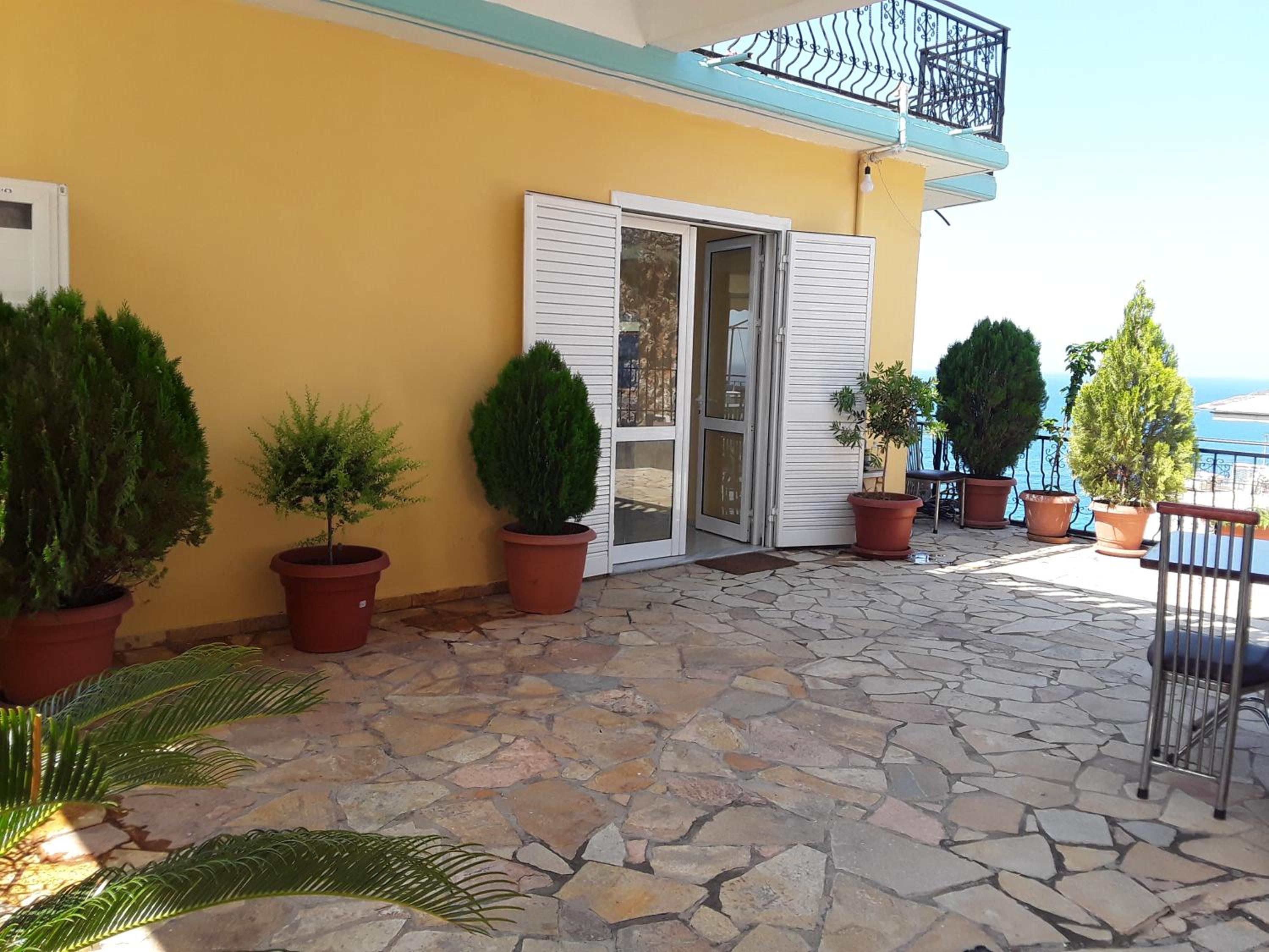 Odhisea Hotel Restaurant
