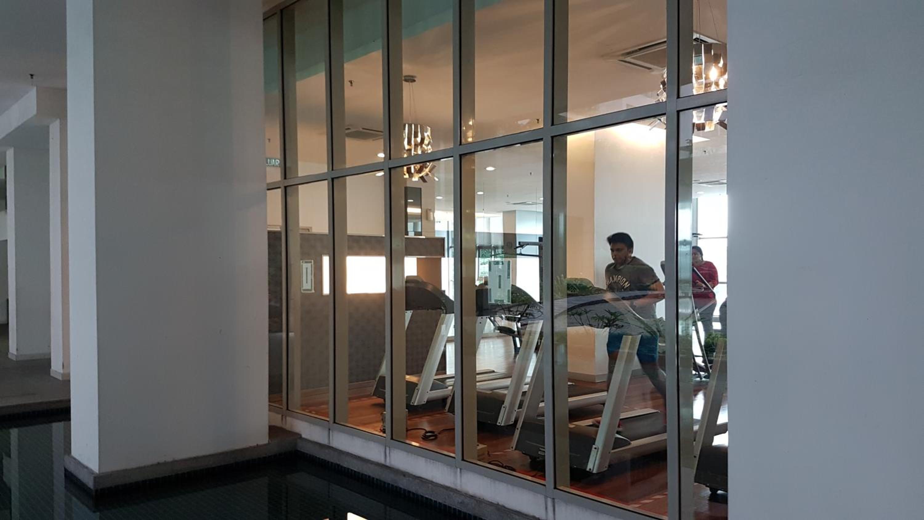 StarsBed KLCC Skyview Roof Pool Hostel