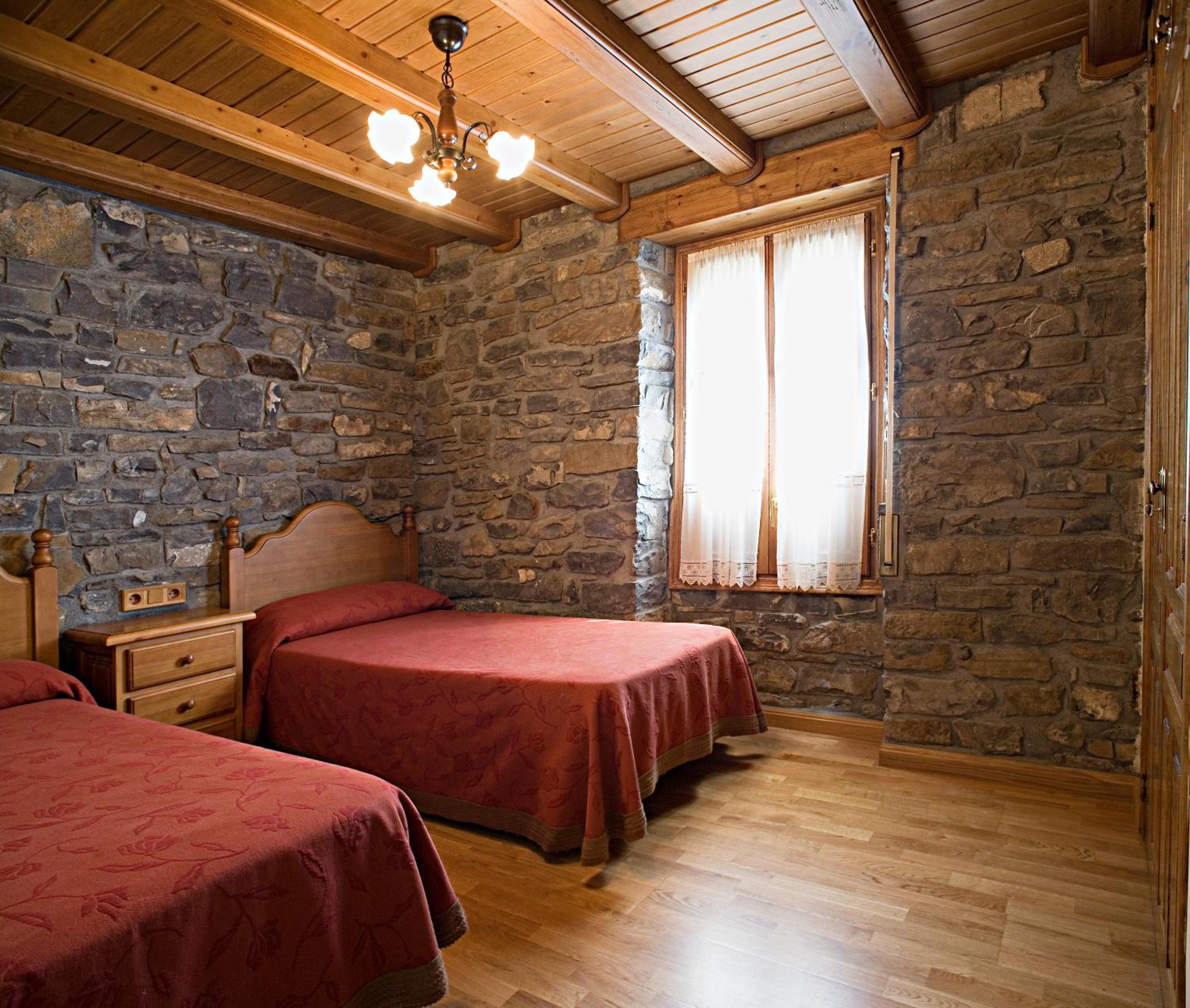 Apartamentos Casa Buisan