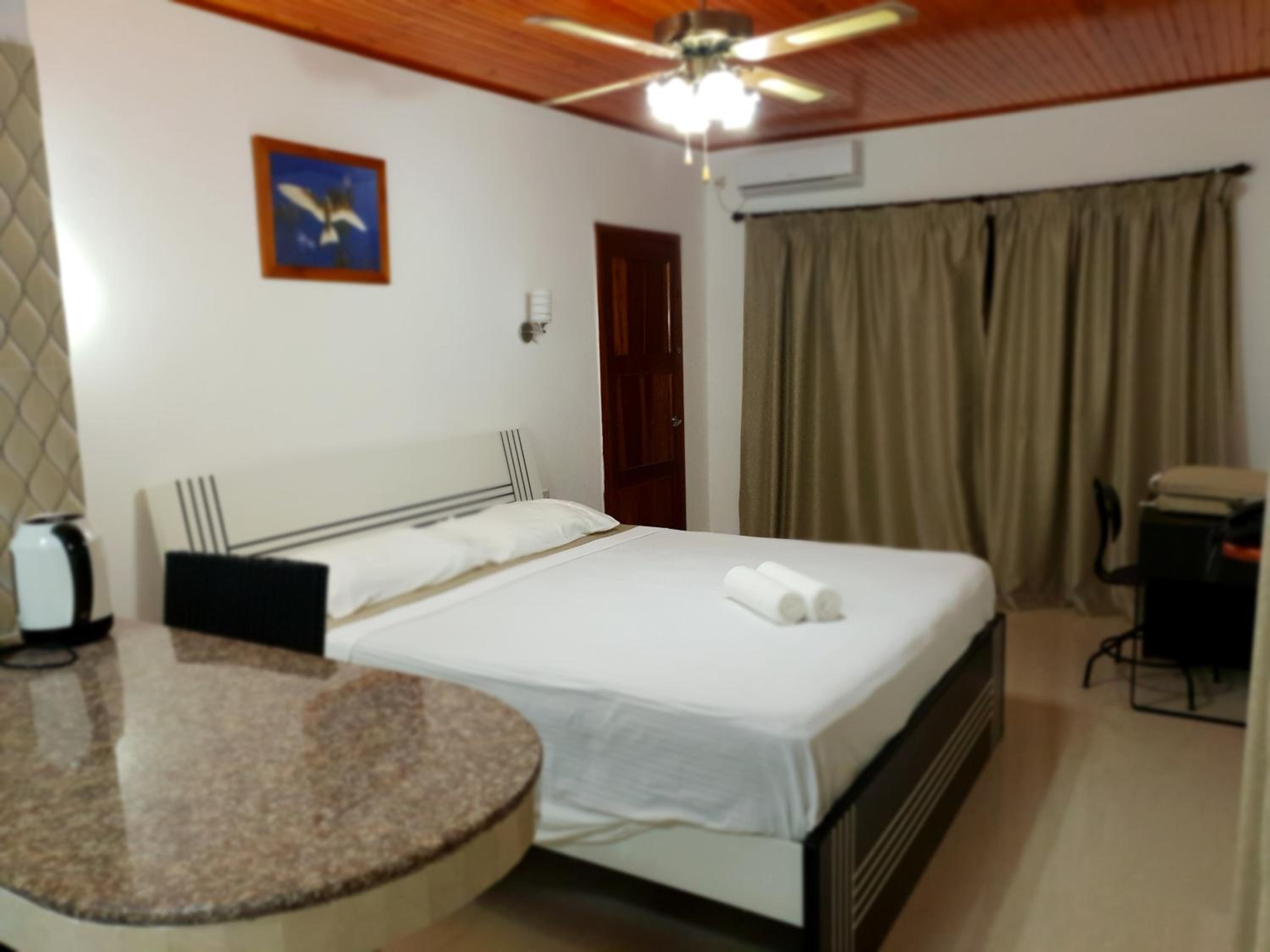 Tourterelle Holiday Home