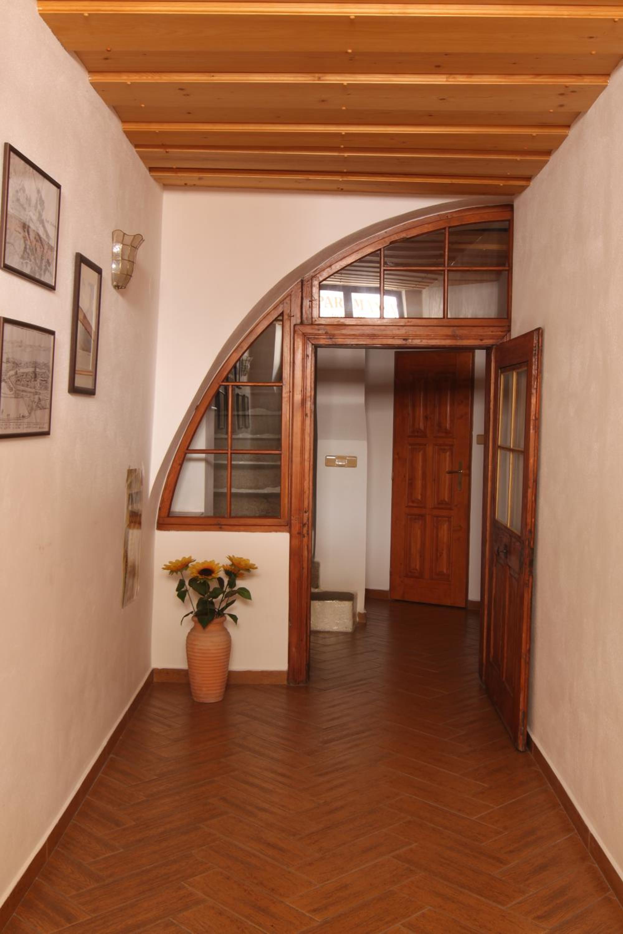 Photo 37