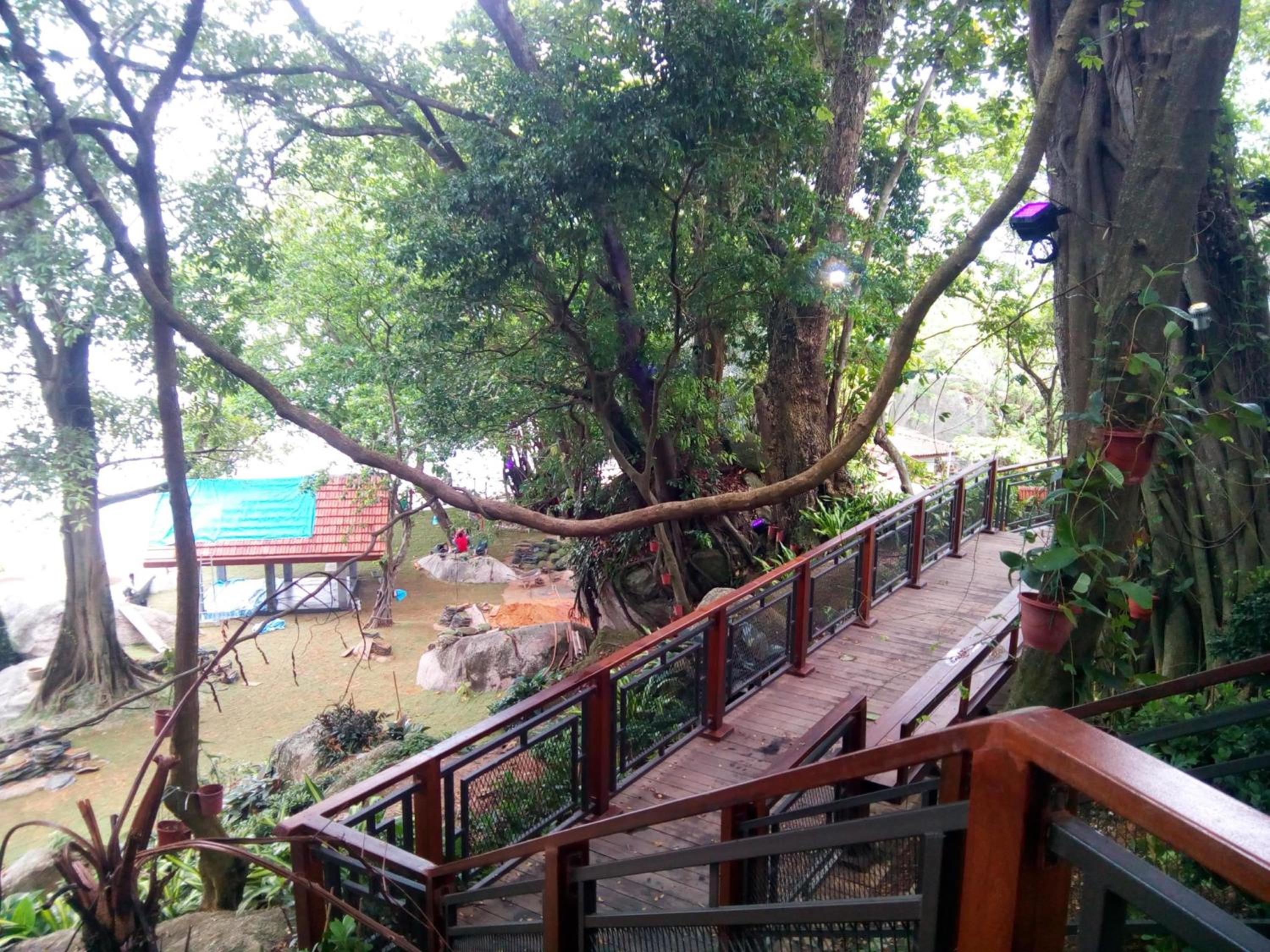 8 Boutique By The Sea