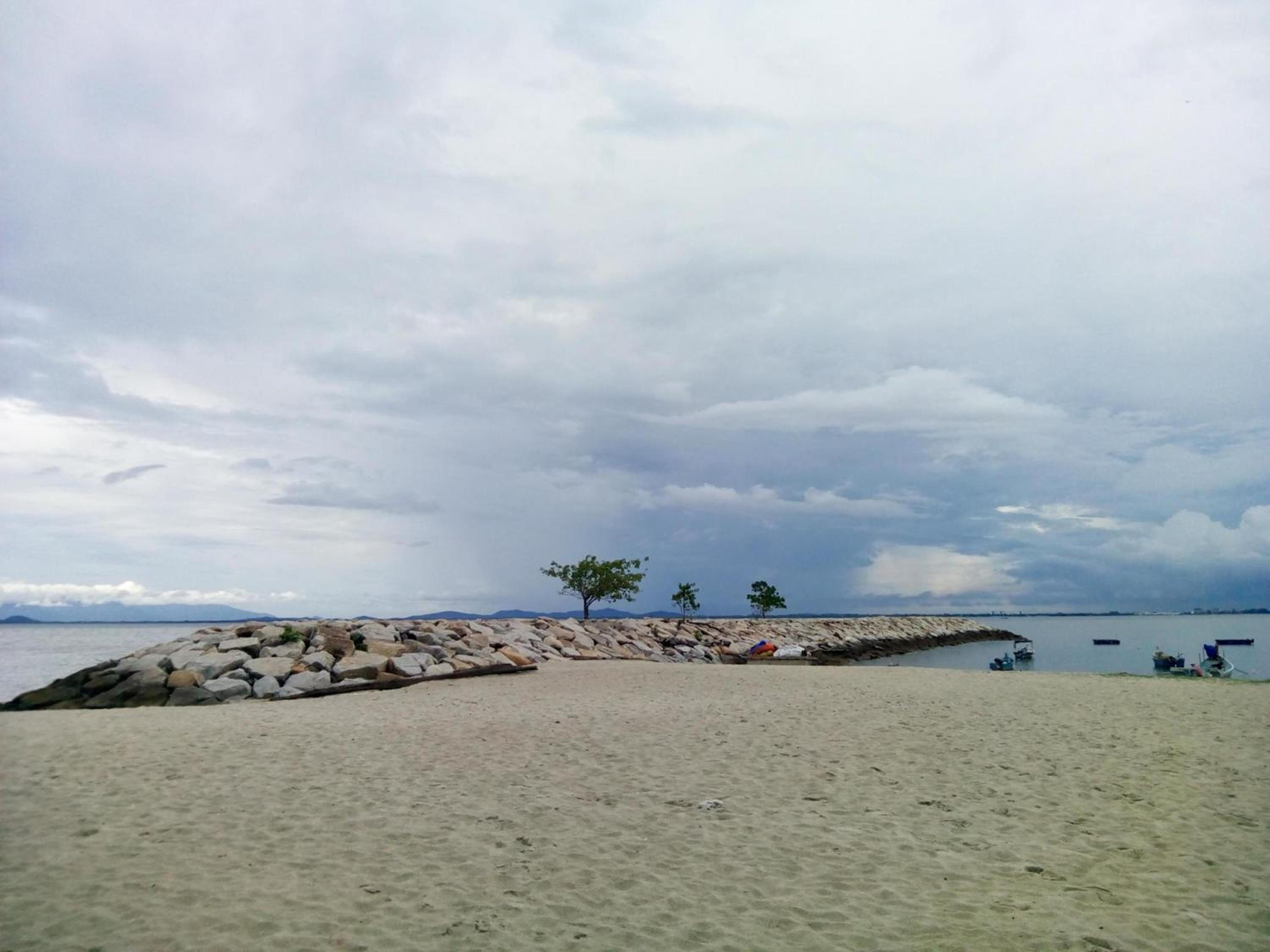 8 Boutique By The Sea