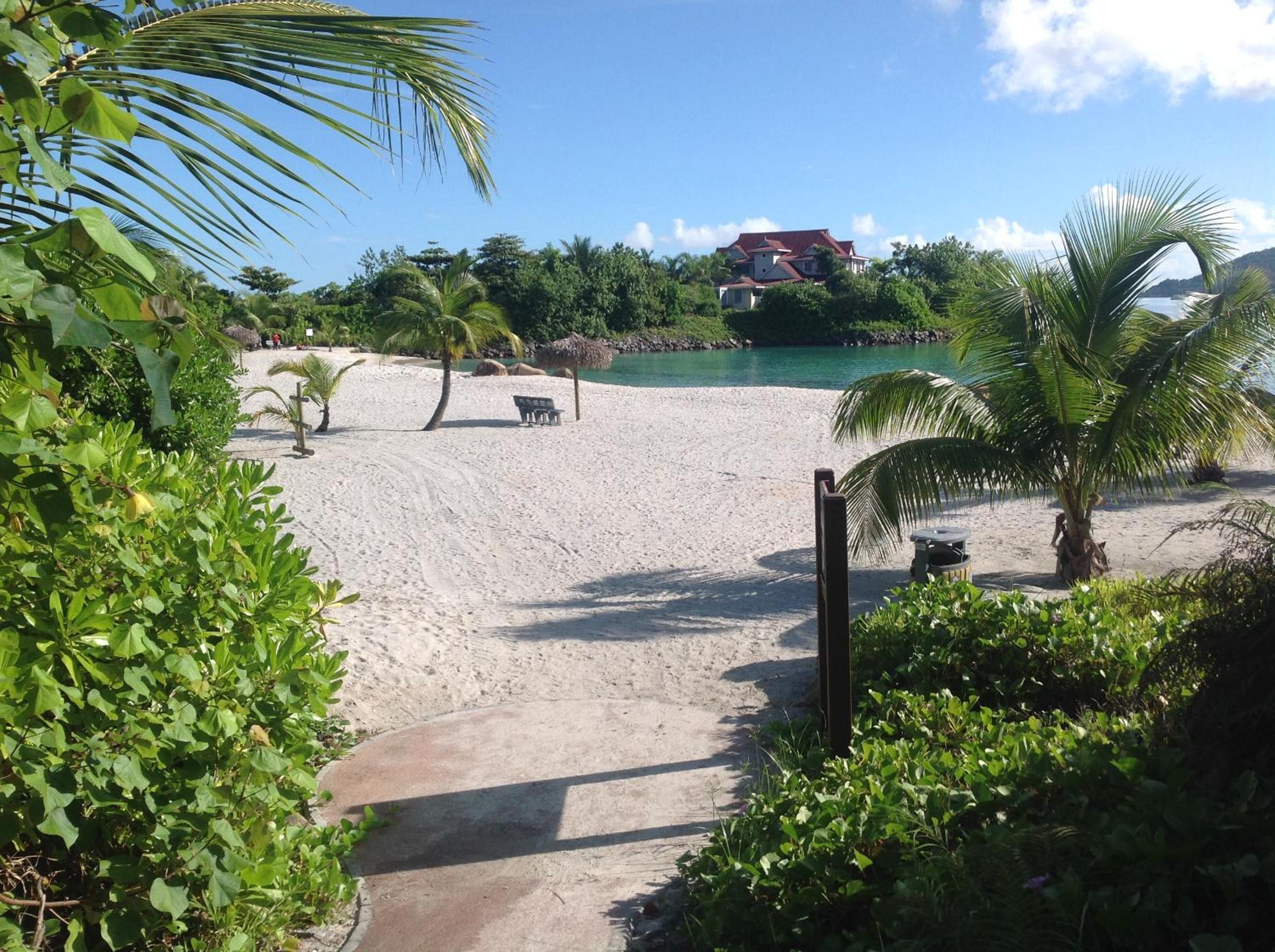 Eden Island luxury apartment sea view
