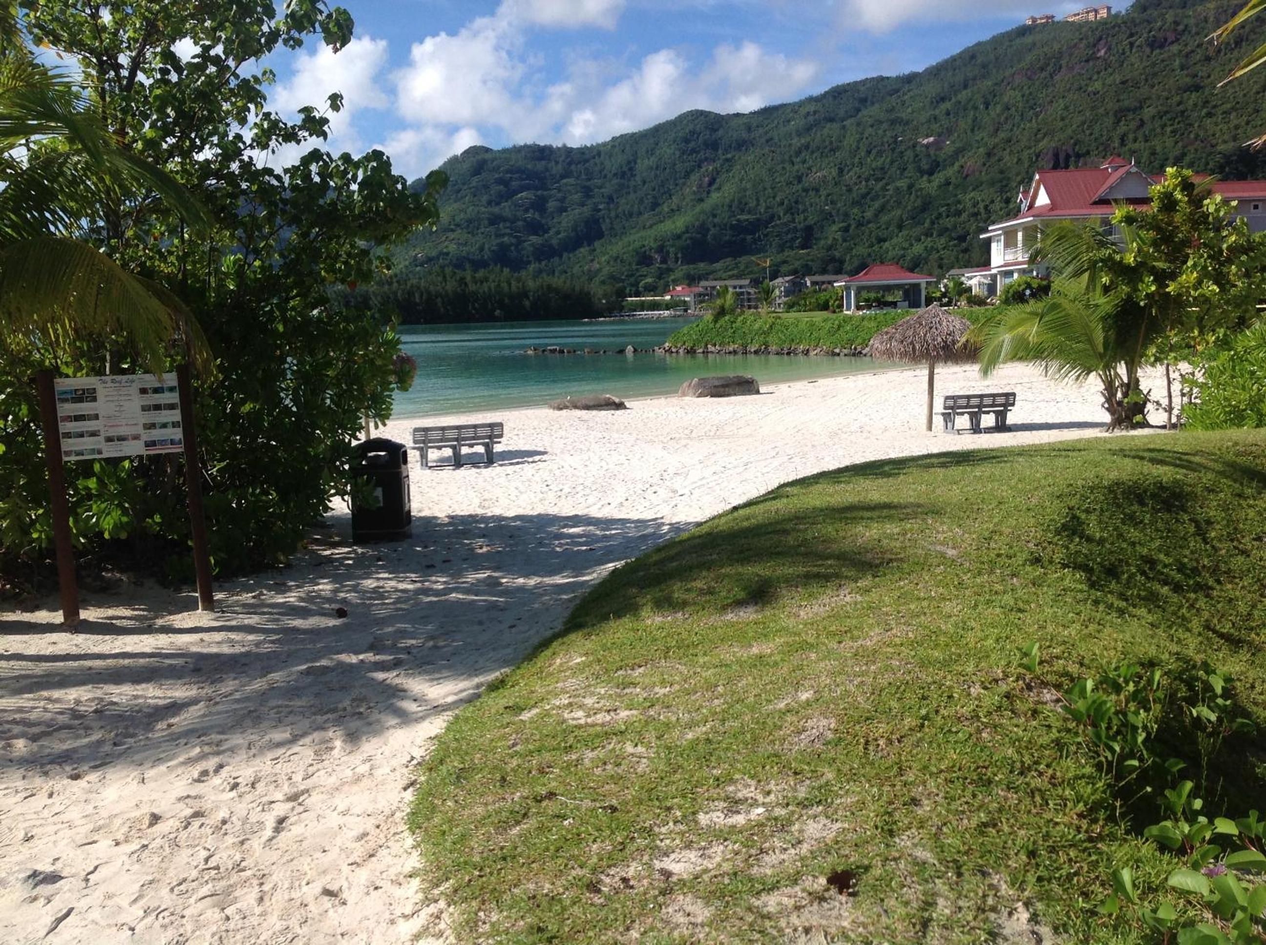 Eden Island luxury apartment sea view