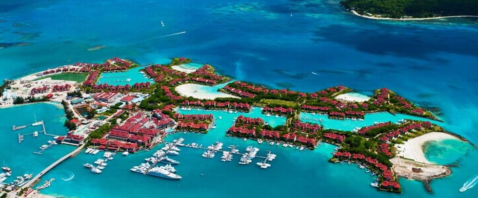 Eden Island luxury apartment sea view