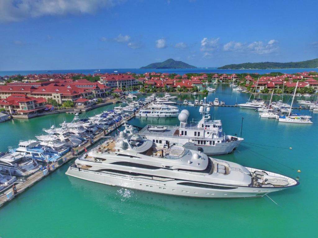 Eden Island luxury apartment sea view