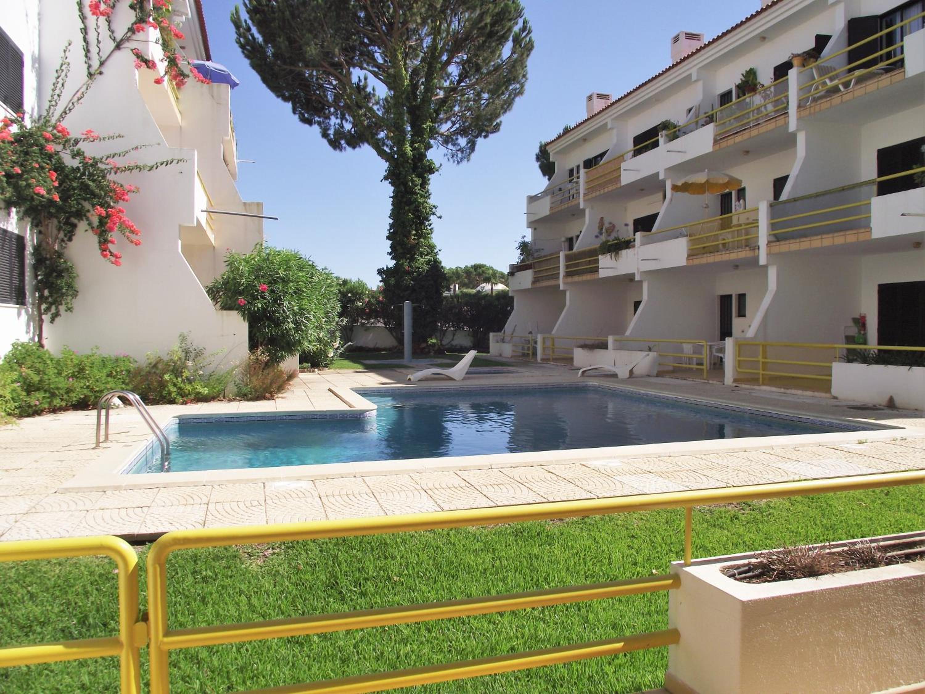 Sol Nascente- Piscina, Wifi, Familiar view 2