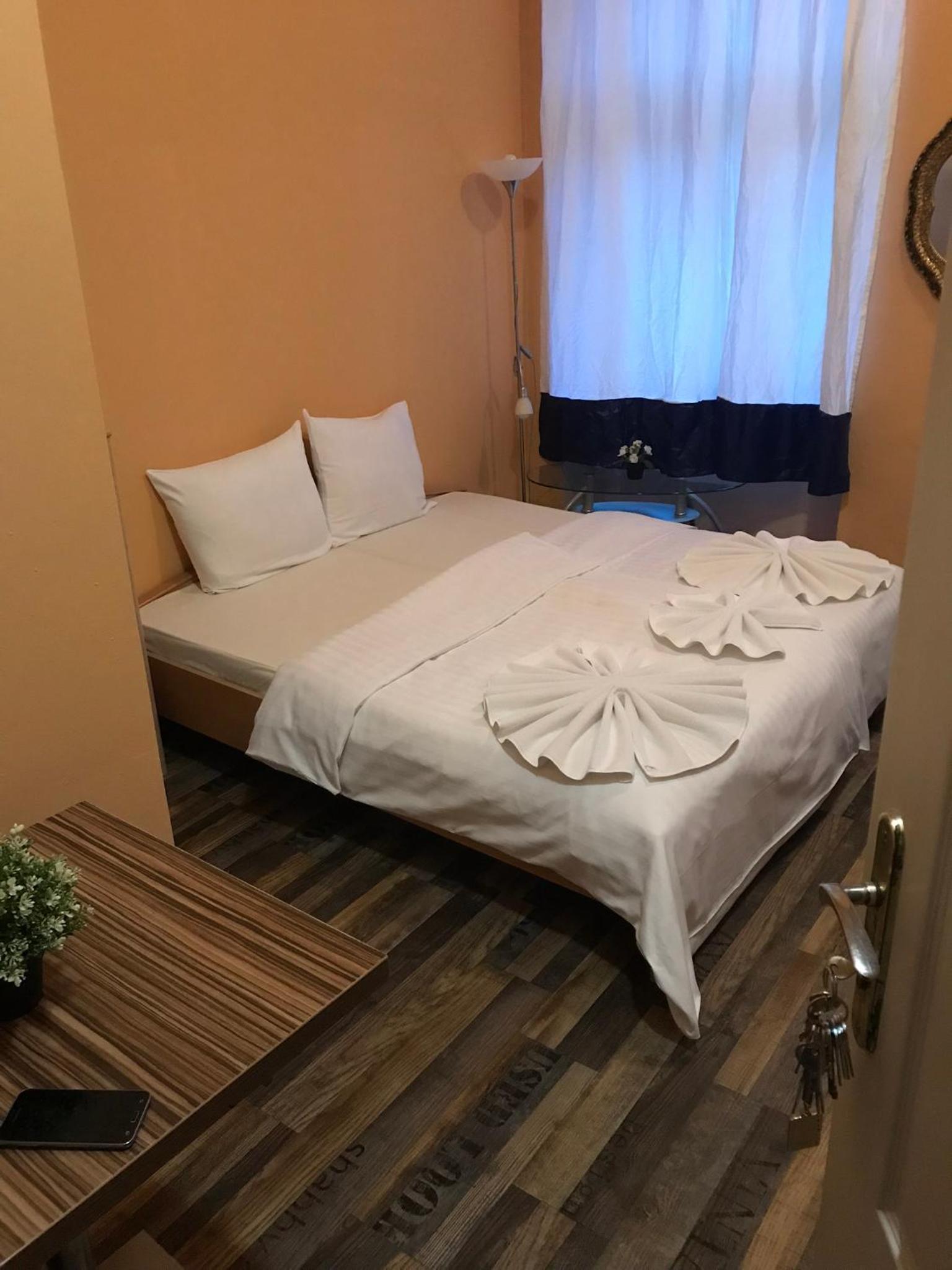 Hotel Praha Club bed & breakfast