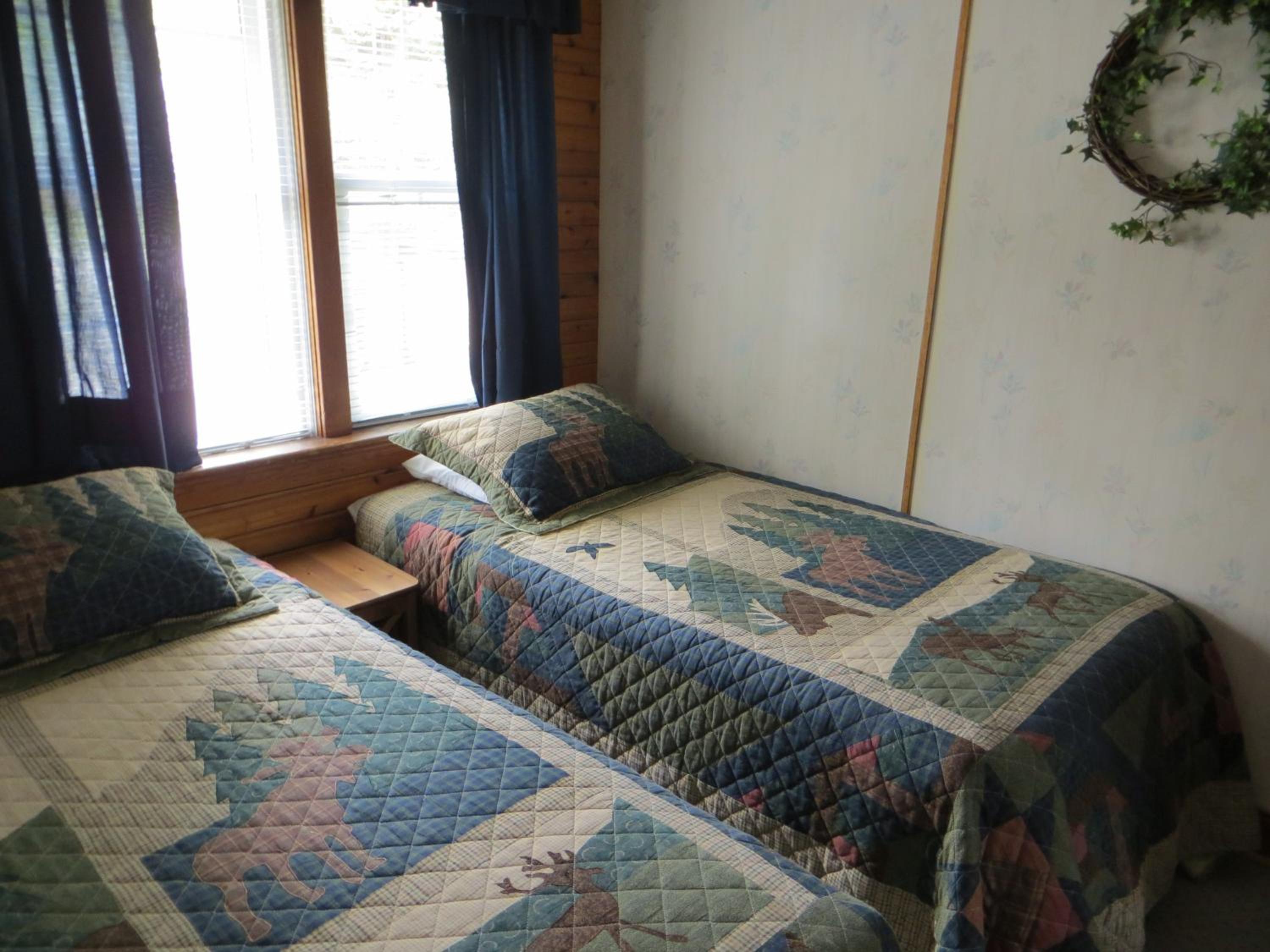 Crandell Mountain Lodge