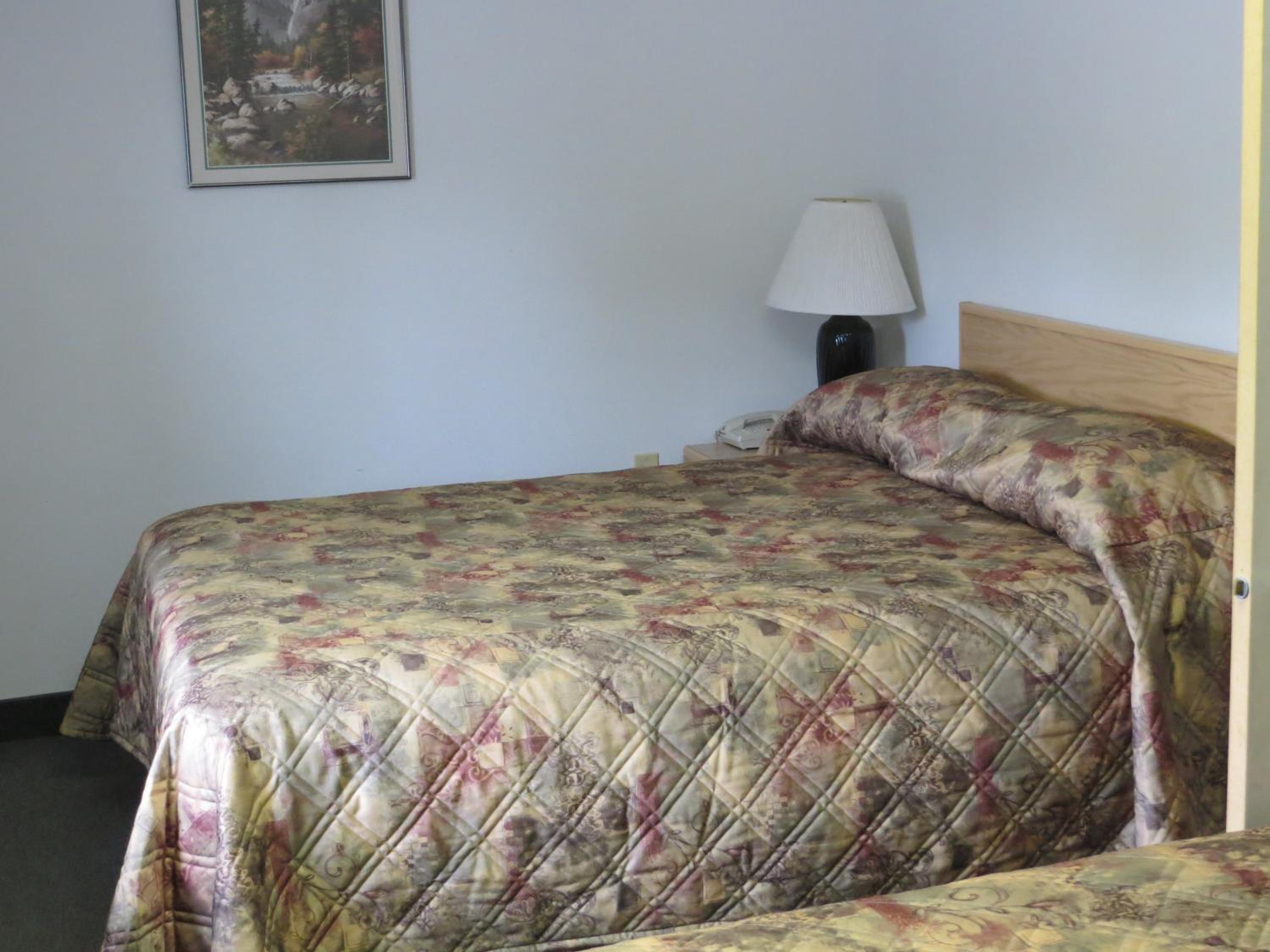 Lazy J Motel