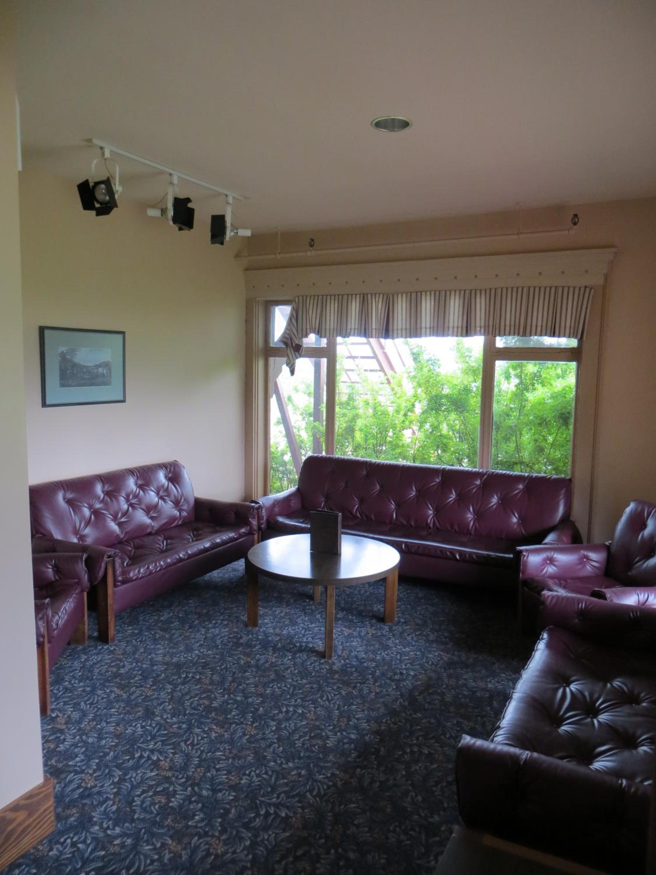 Prince of Wales Hotel 37