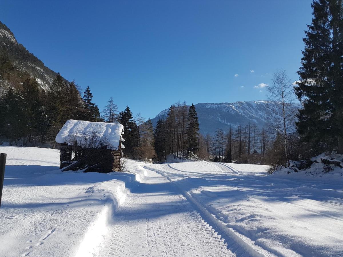 Gästehaus Almrausch, Ferienanlage mit Pool