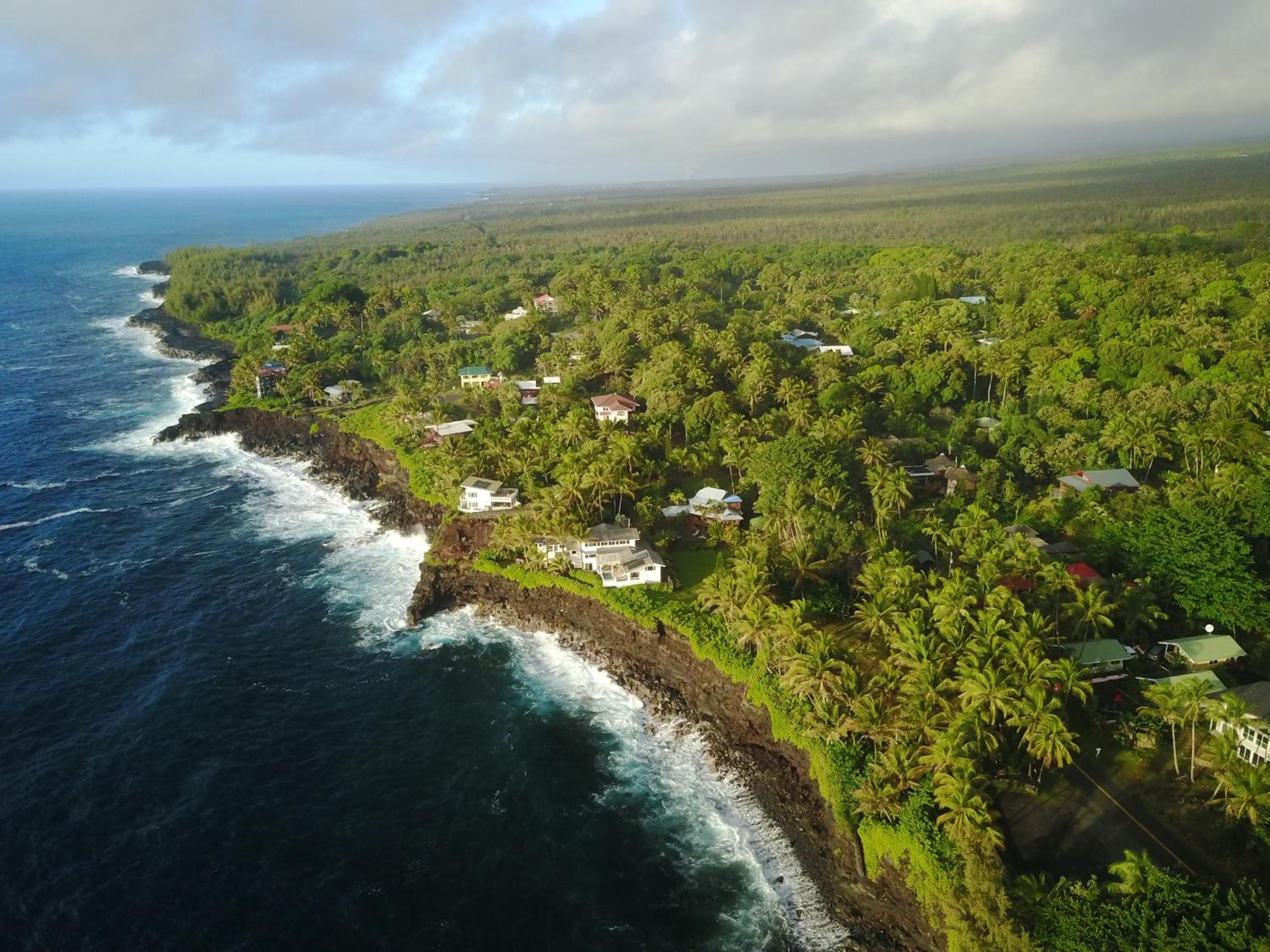 The Dolphin Cottage at Kehena Beach view 2