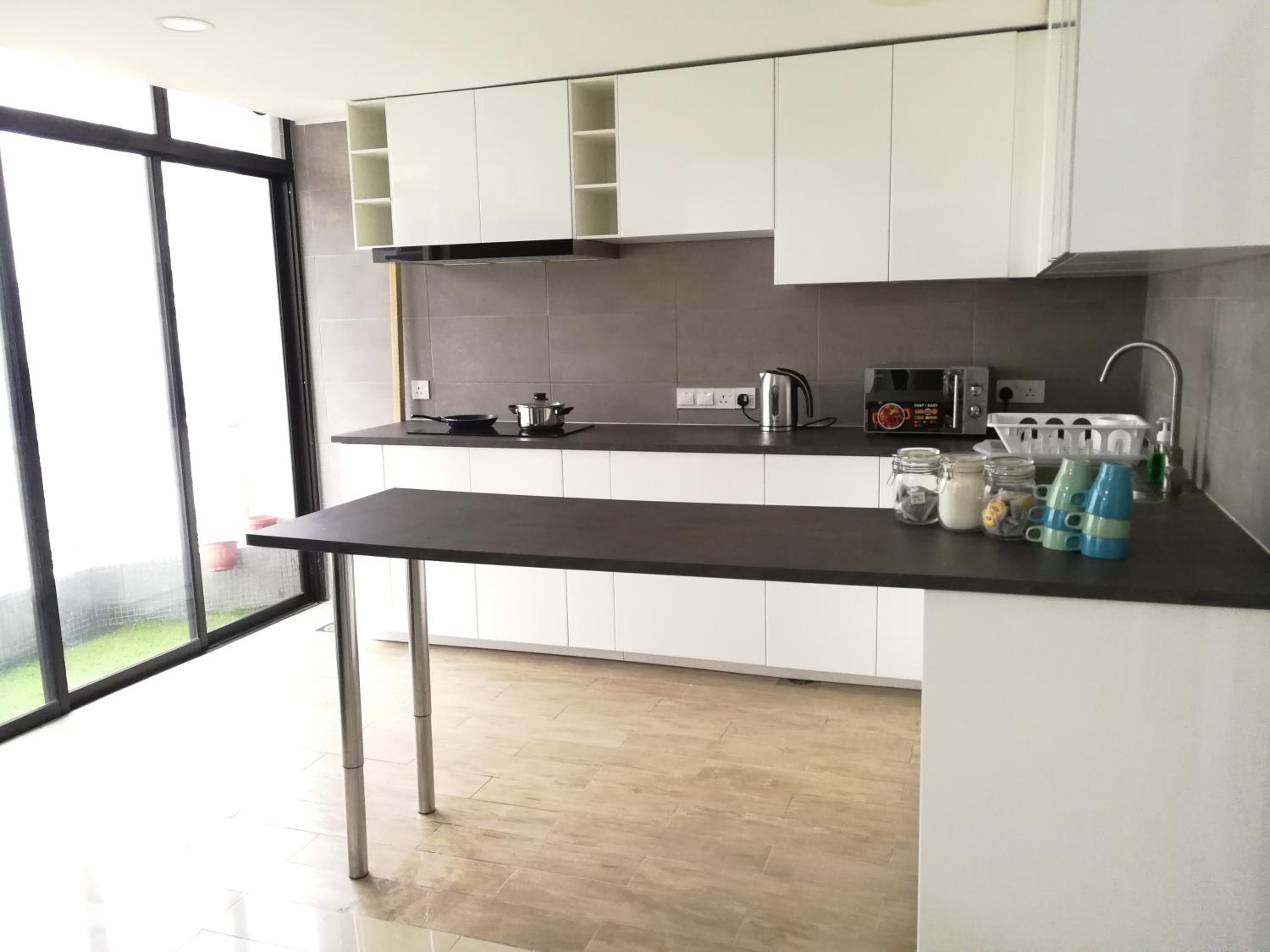 10-12Pax Fahrenheit 88 Pavillion Bukit Bintang TRX AJHOME
