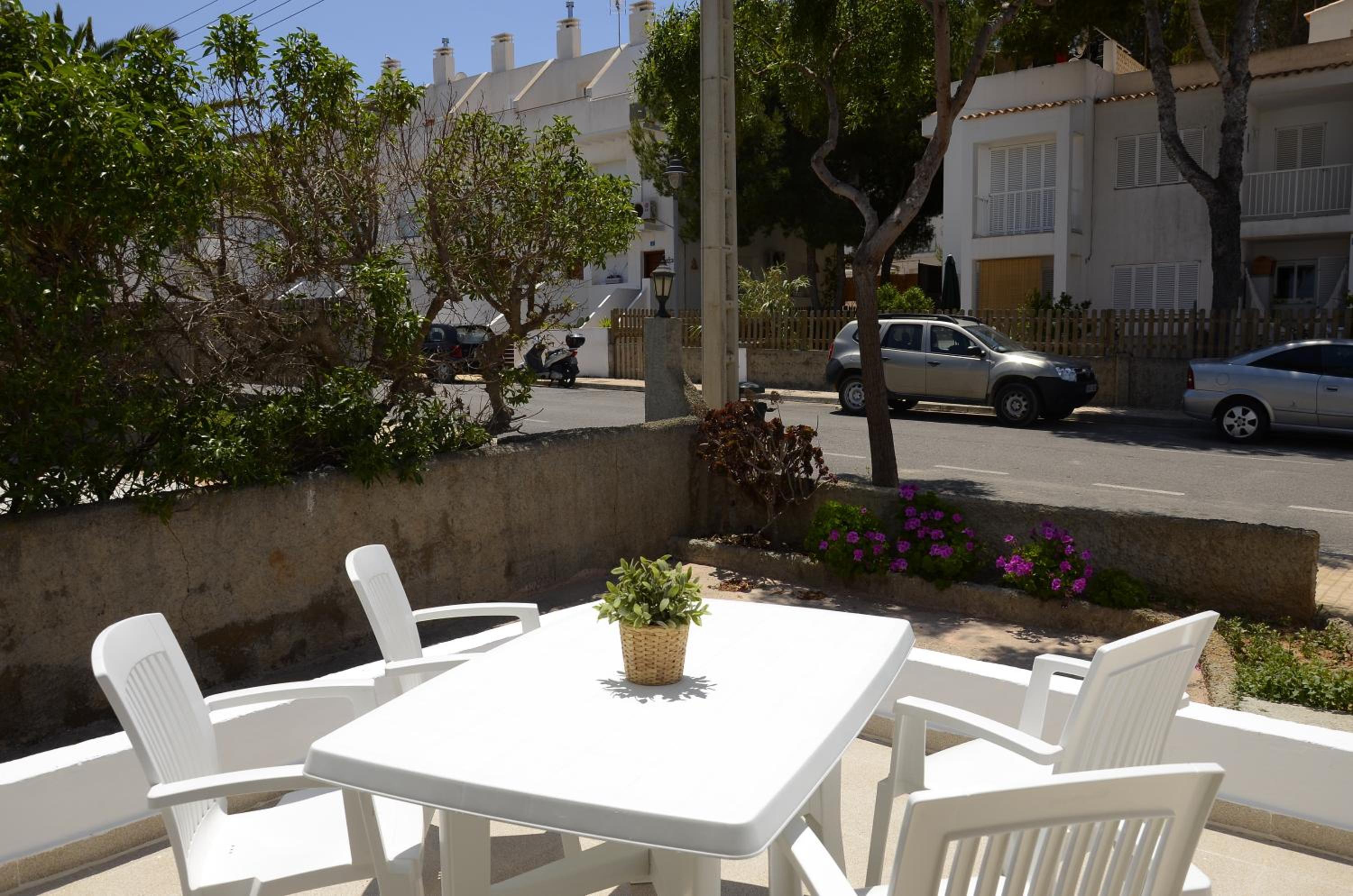 Apartamentos Eugenio by Formentera Passport