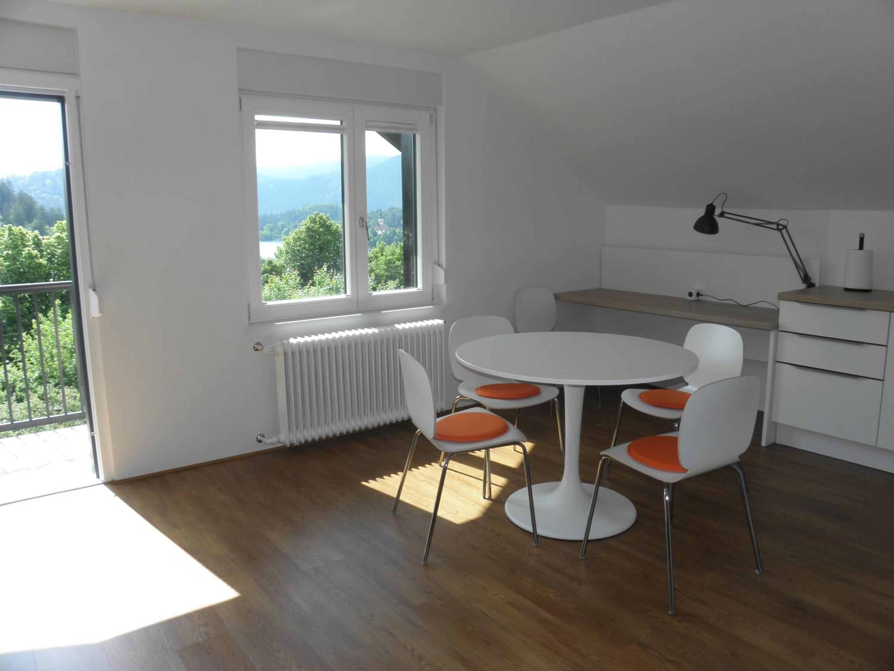Island View Apartment