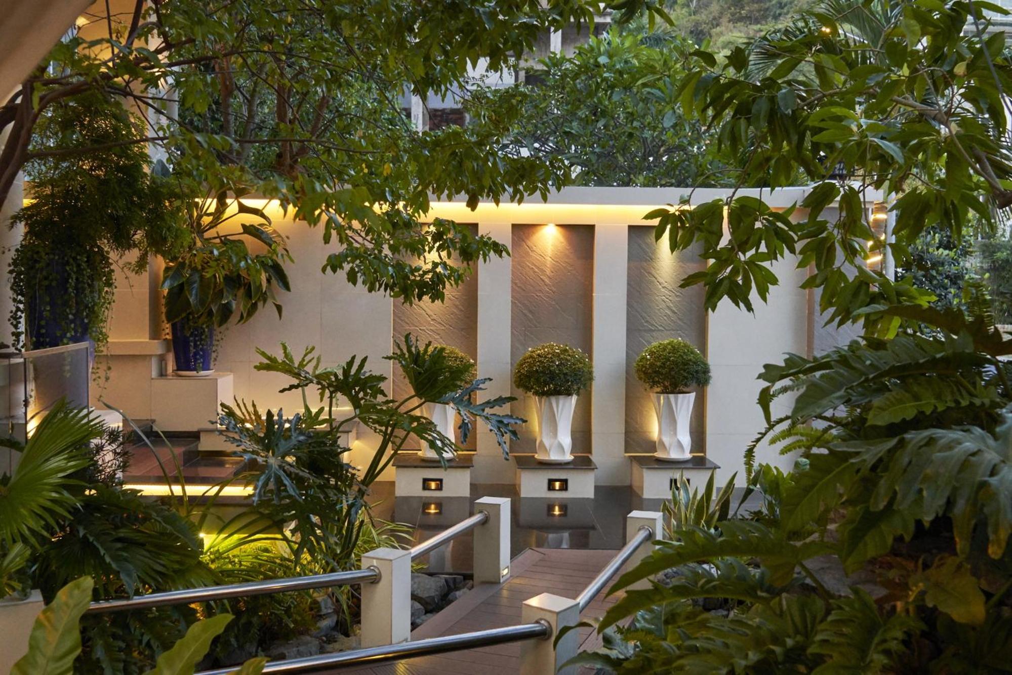 The Wind Resort - Tropical Hillside Escape