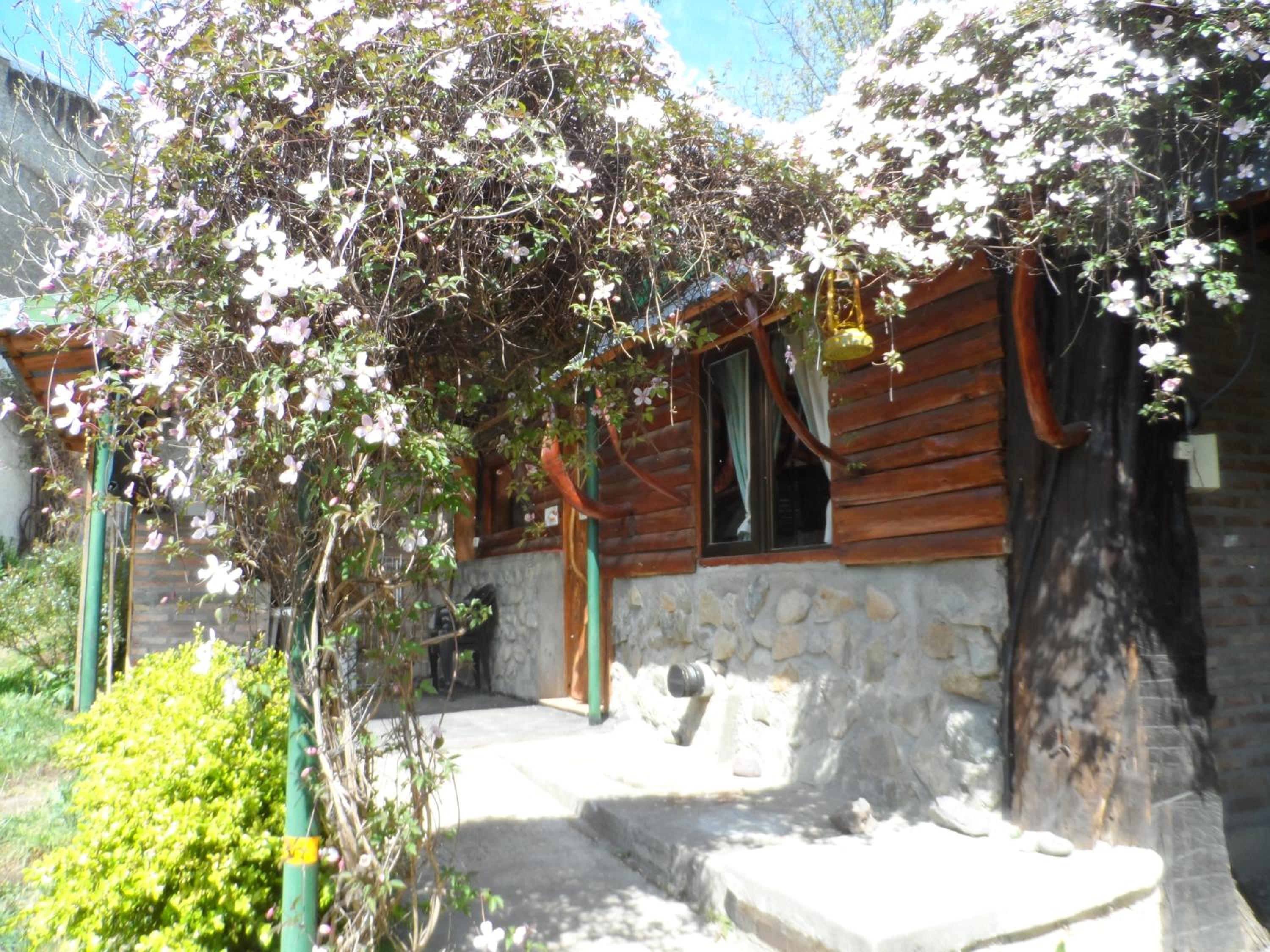 Cabañas del Faldeo Titos